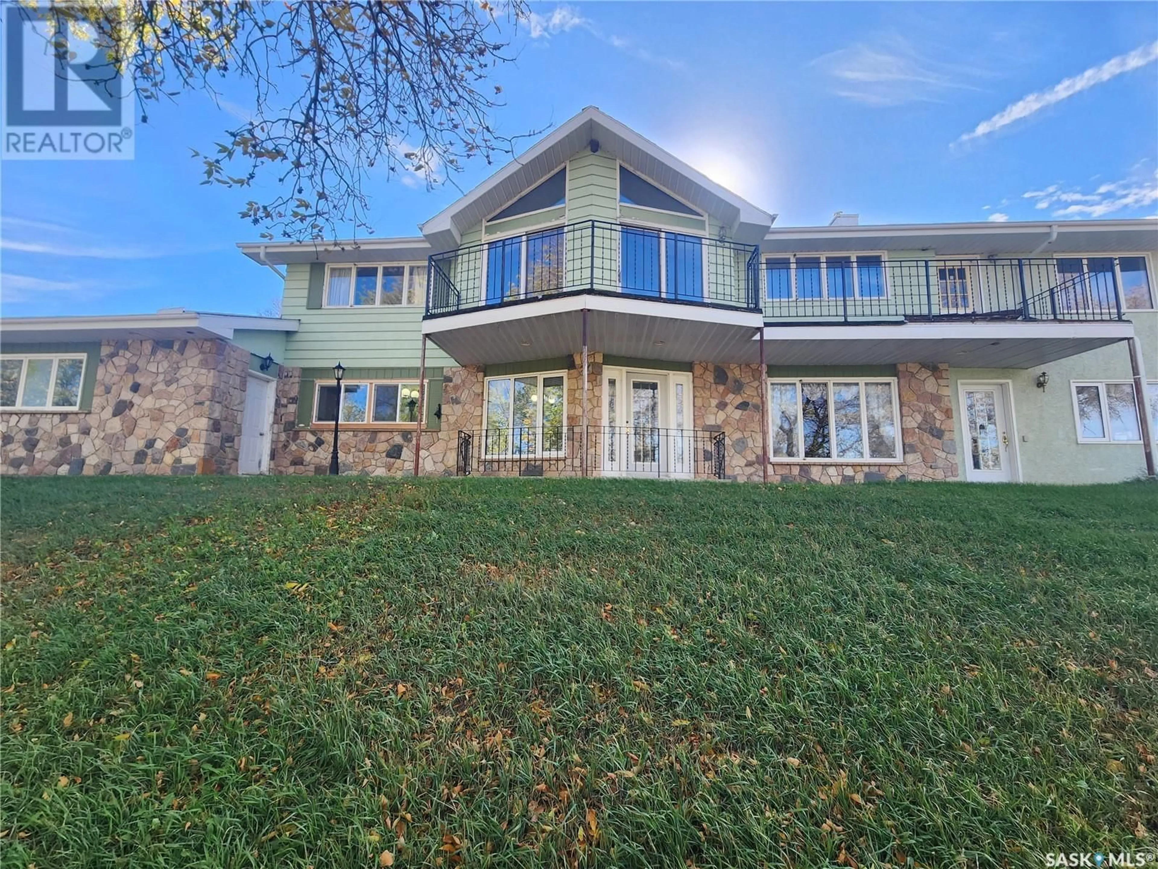 A pic from outside/outdoor area/front of a property/back of a property/a pic from drone, unknown for LUMSDEN ACREAGE, Lumsden Rm No. 189 Saskatchewan S0G3C0