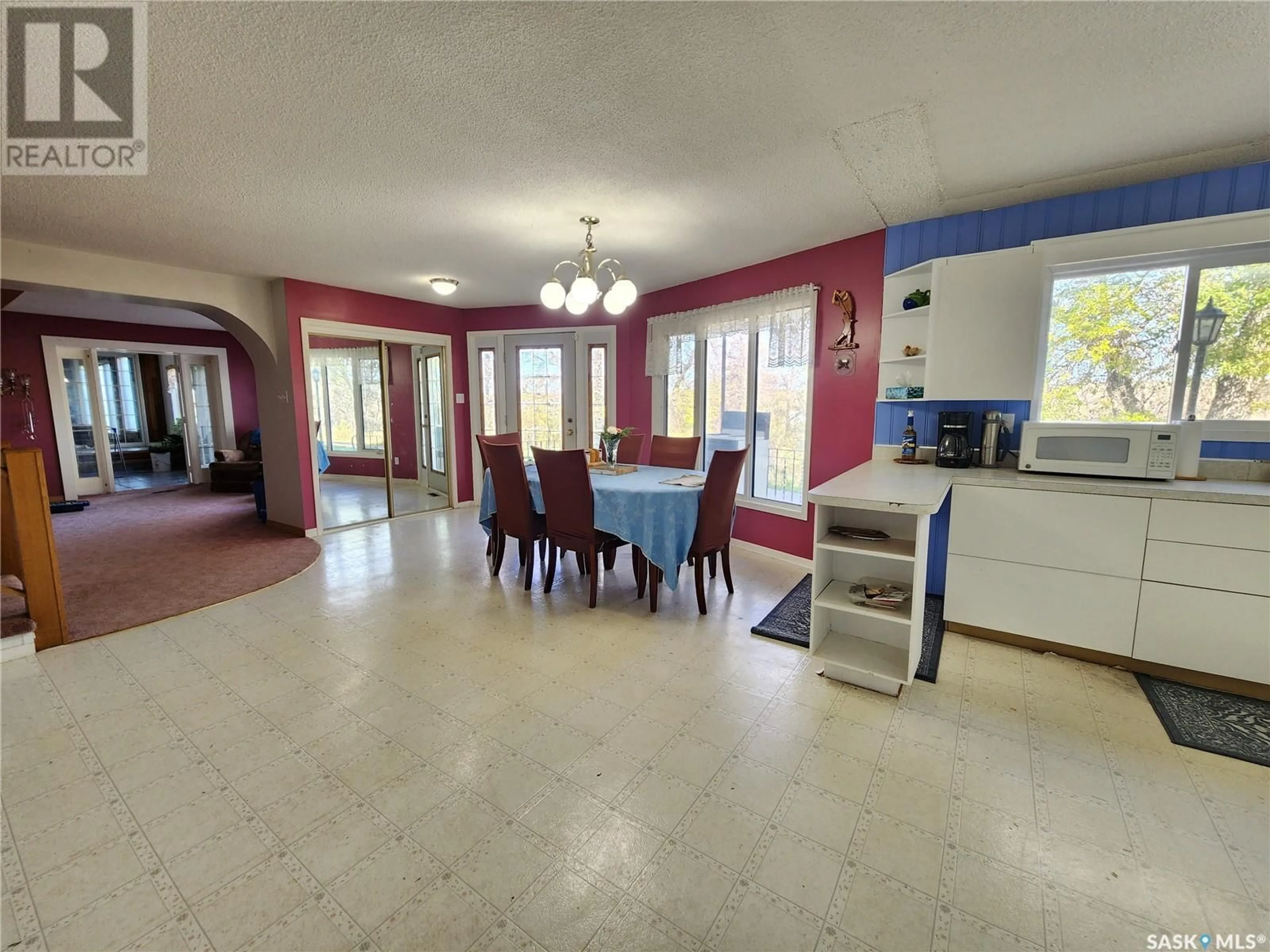 Dining room for Lumsden Acreage, Lumsden Rm No. 189 Saskatchewan S0G3C0