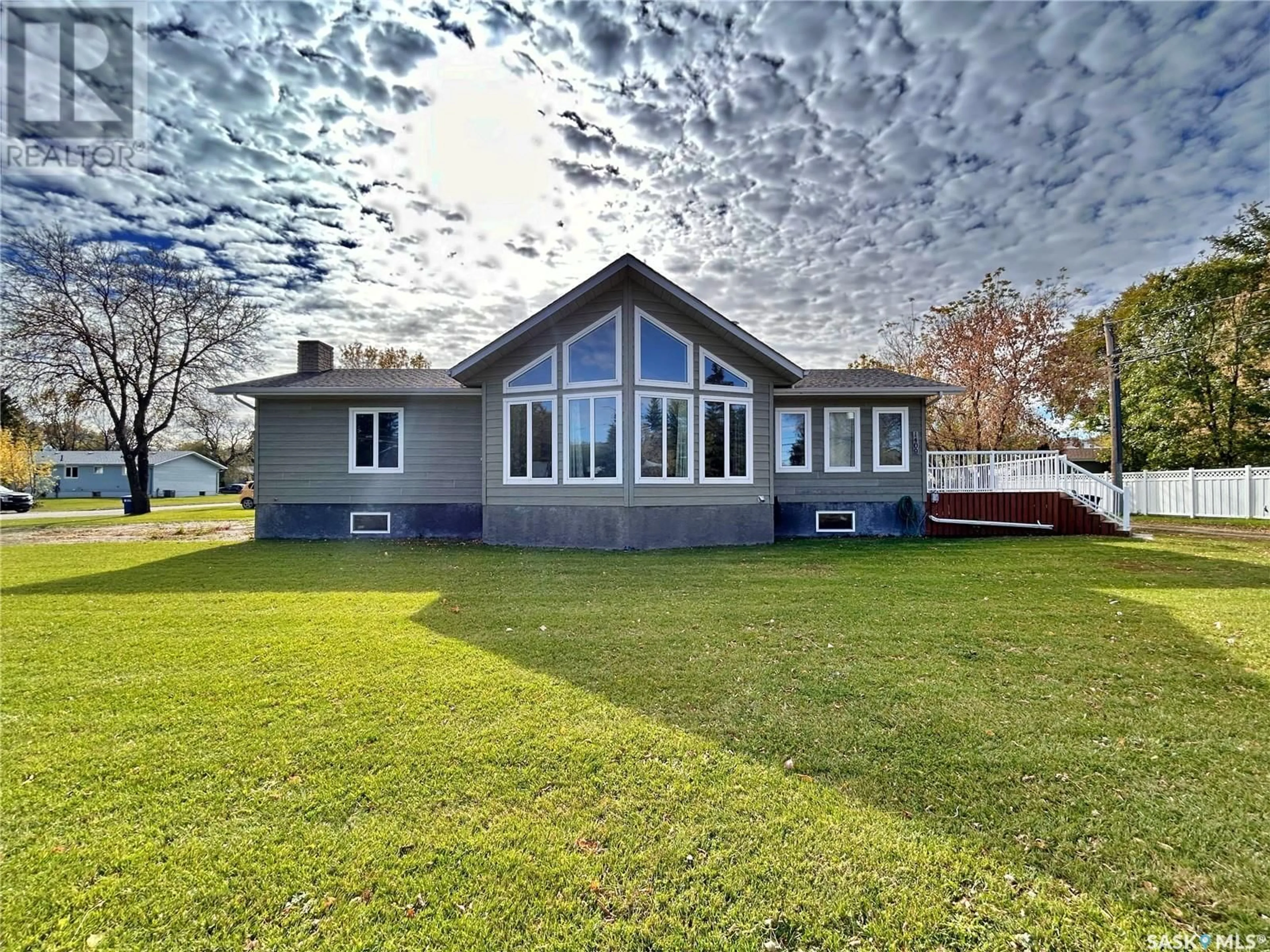 Frontside or backside of a home for 1409 Broadway AVENUE, Moosomin Saskatchewan S0G3N0