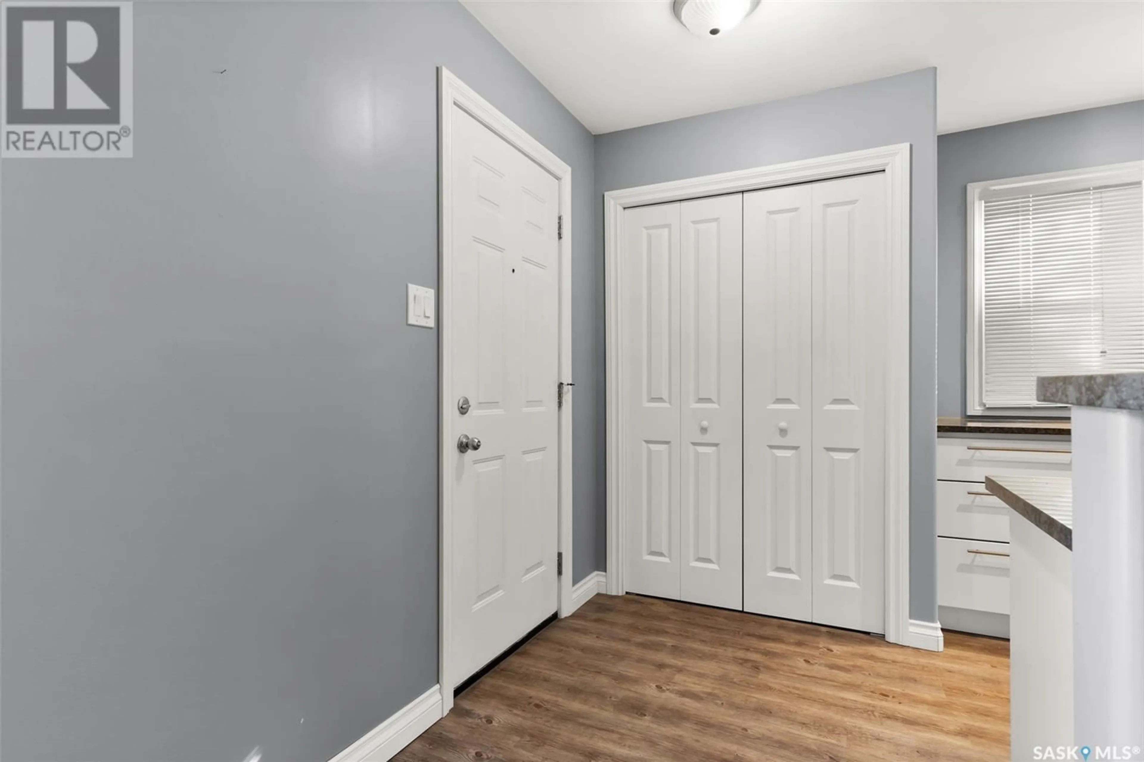 Indoor entryway, wood floors for 4115 2nd AVENUE, Regina Saskatchewan S4T0B3