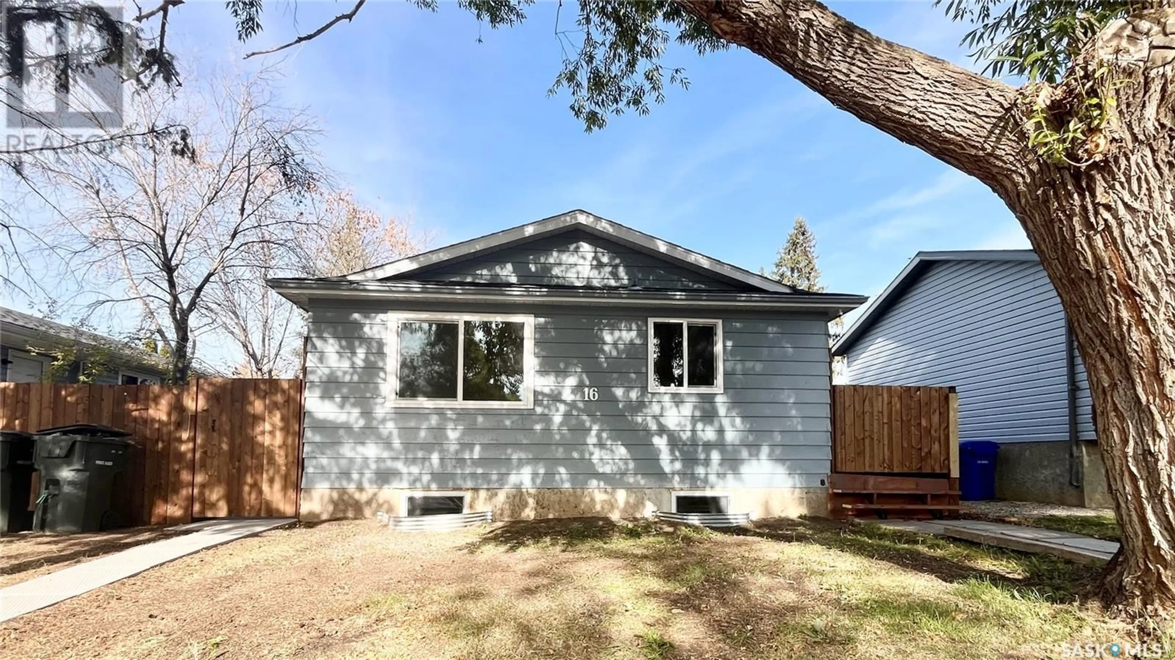 Frontside or backside of a home for 16 Kemp CRESCENT, Prince Albert Saskatchewan S6V6H1