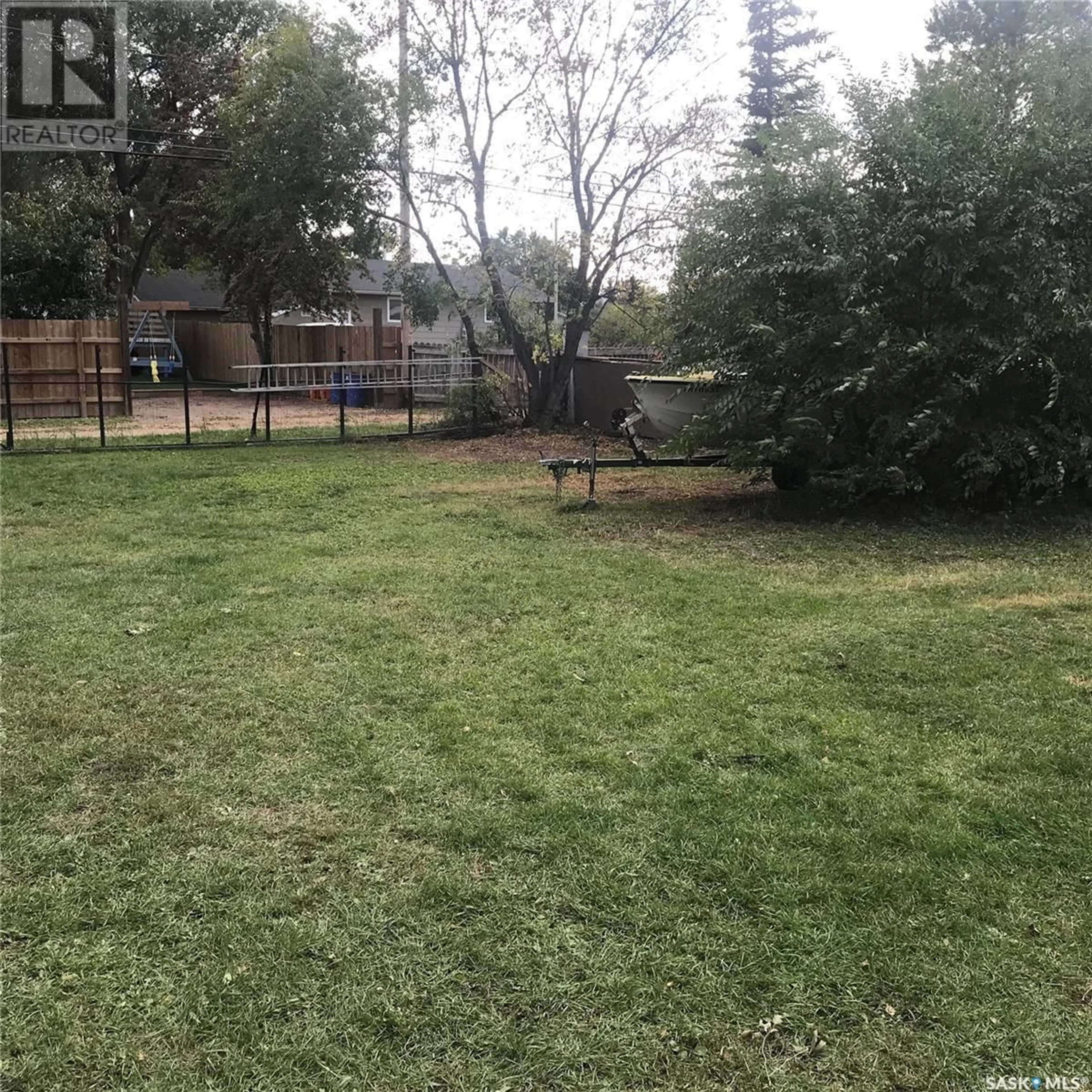 Fenced yard for 330 2nd STREET S, Martensville Saskatchewan S0K2T0