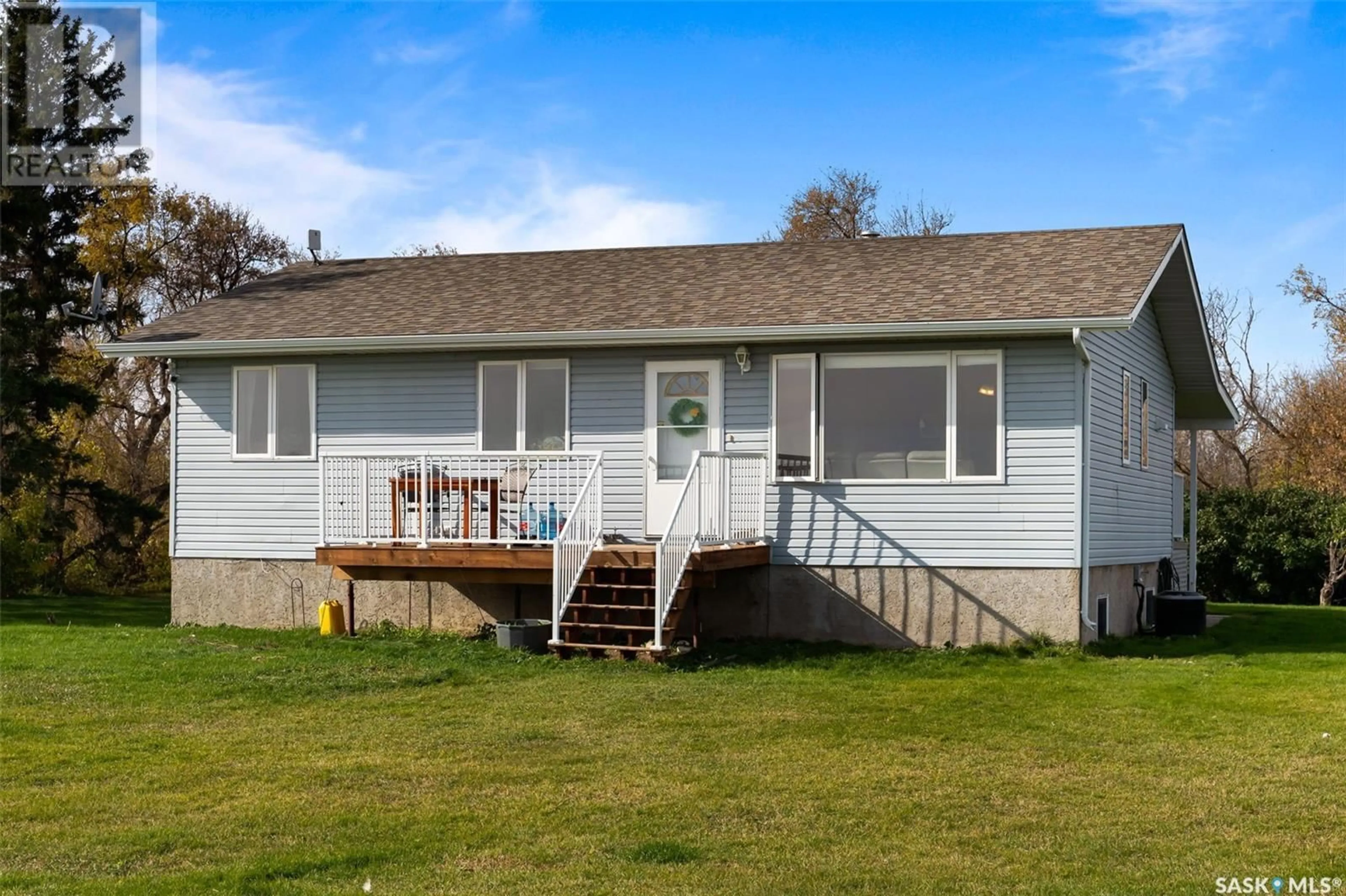 Frontside or backside of a home, cottage for SNOOK ACREAGE, Francis Rm No. 127 Saskatchewan S0G0B4