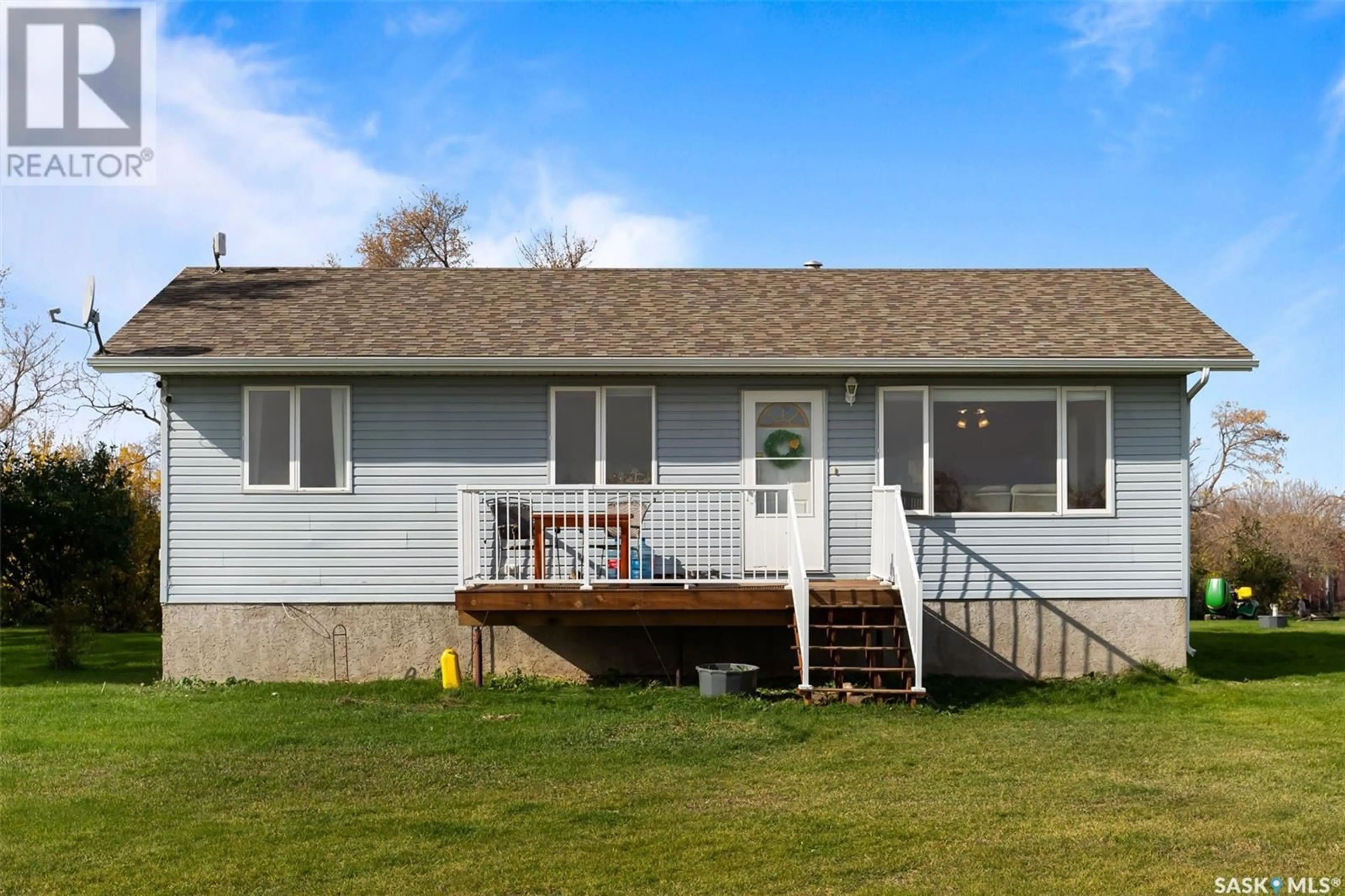 Frontside or backside of a home, cottage for SNOOK ACREAGE, Francis Rm No. 127 Saskatchewan S0G0B4