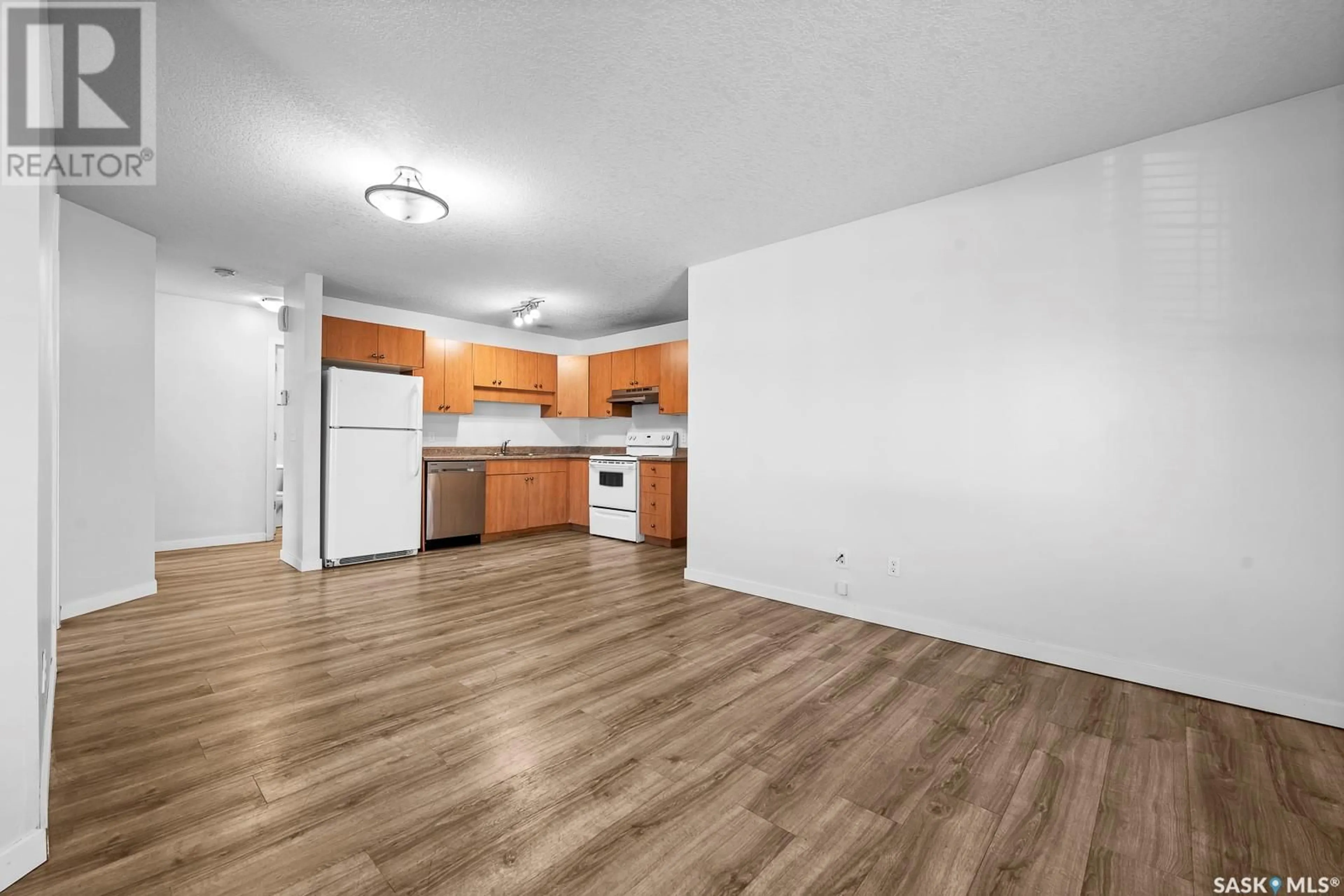 Standard kitchen, wood floors, cottage for 145 5071 JAMES HILL ROAD, Regina Saskatchewan S4W0B9