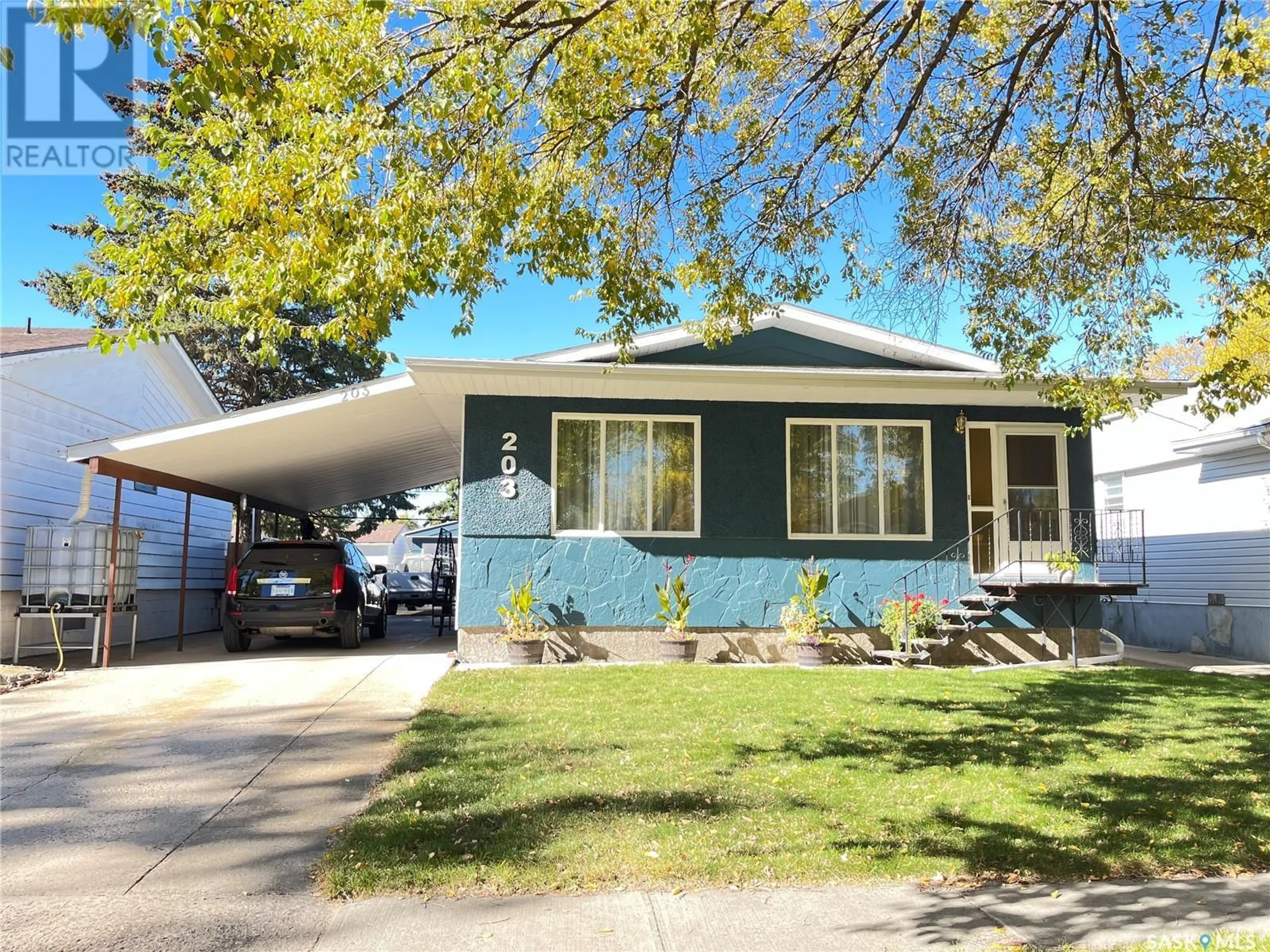 Frontside or backside of a home for 203 Walsh STREET, Maple Creek Saskatchewan S0N1N0