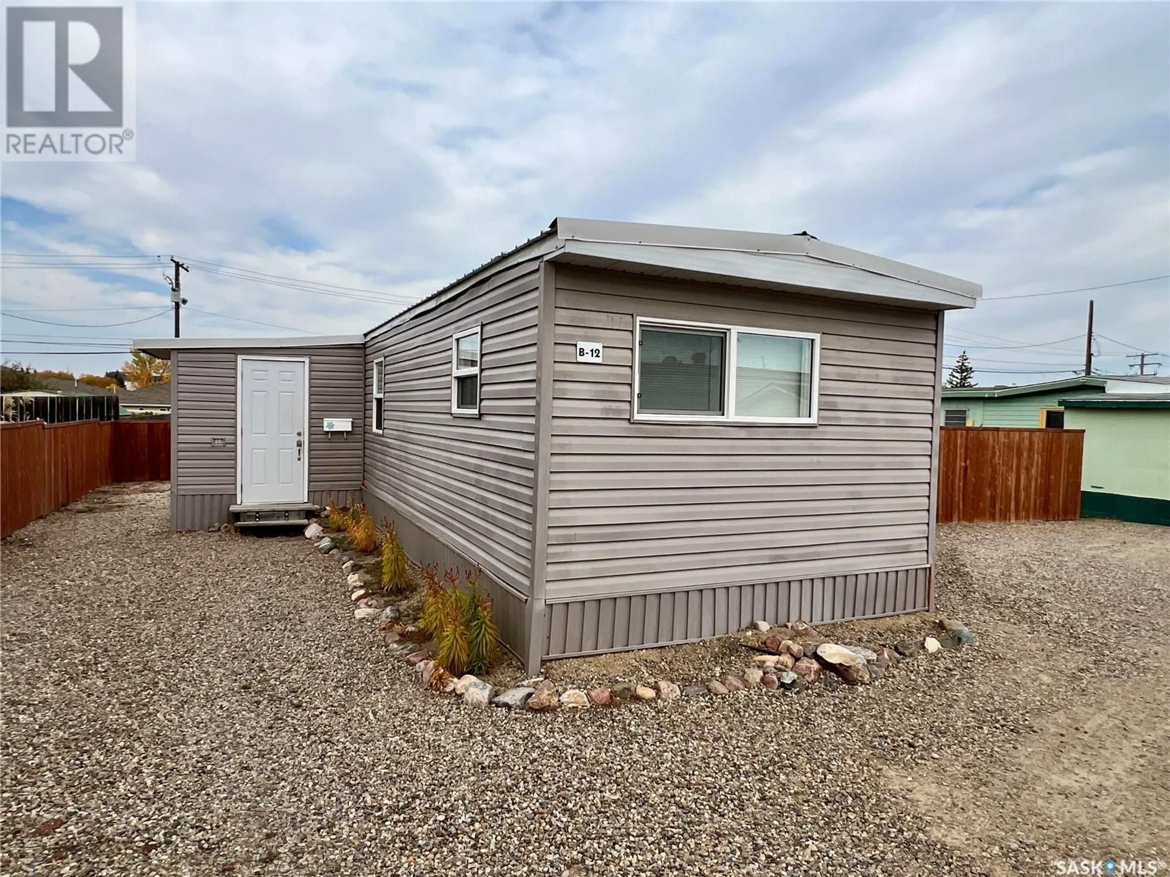 Home with vinyl exterior material for B-12 73 Robert STREET W, Swift Current Saskatchewan S9H3S8