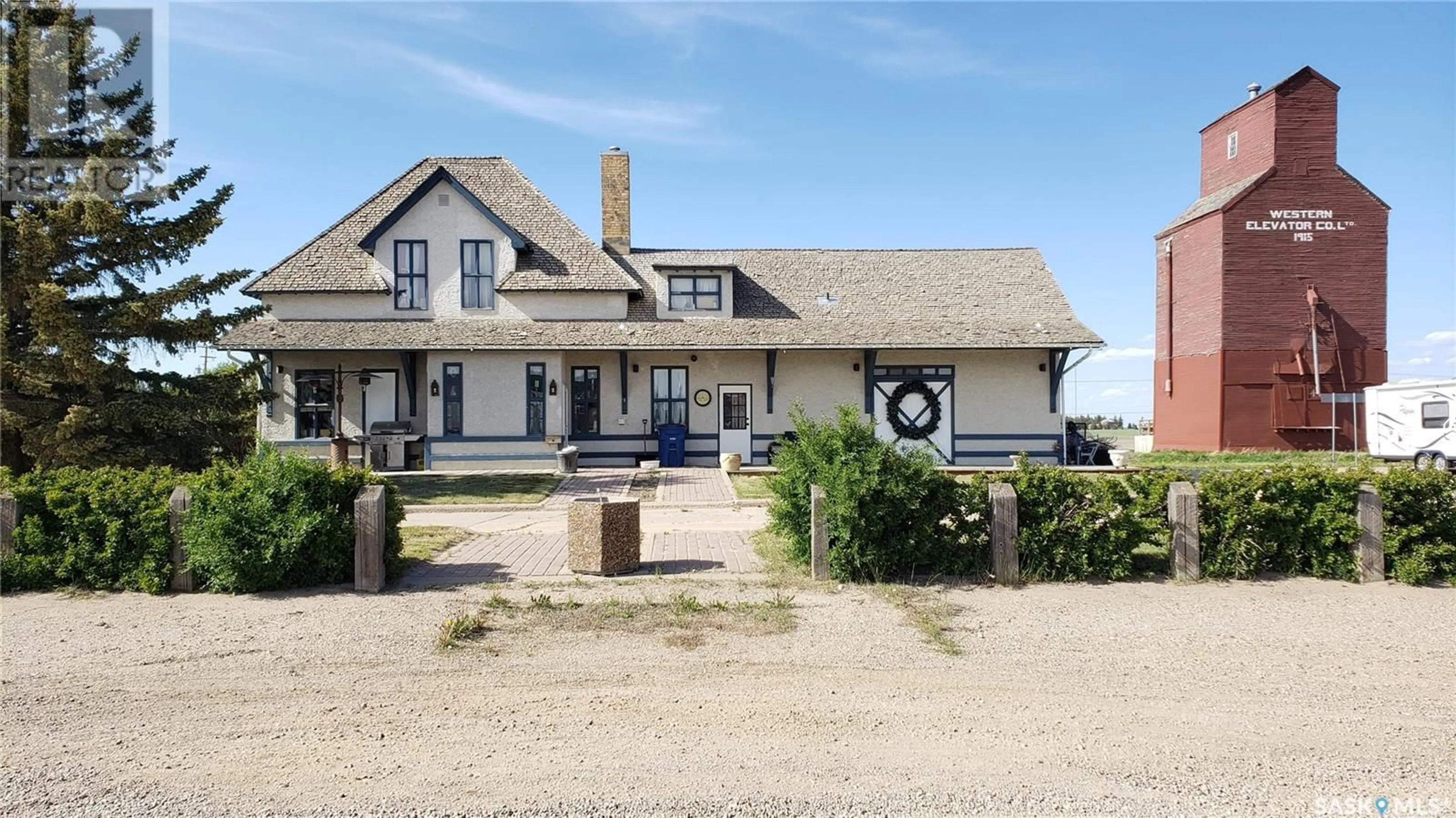 Unknown for 700 MAIN STREET, Gravelbourg Saskatchewan S0H1X0