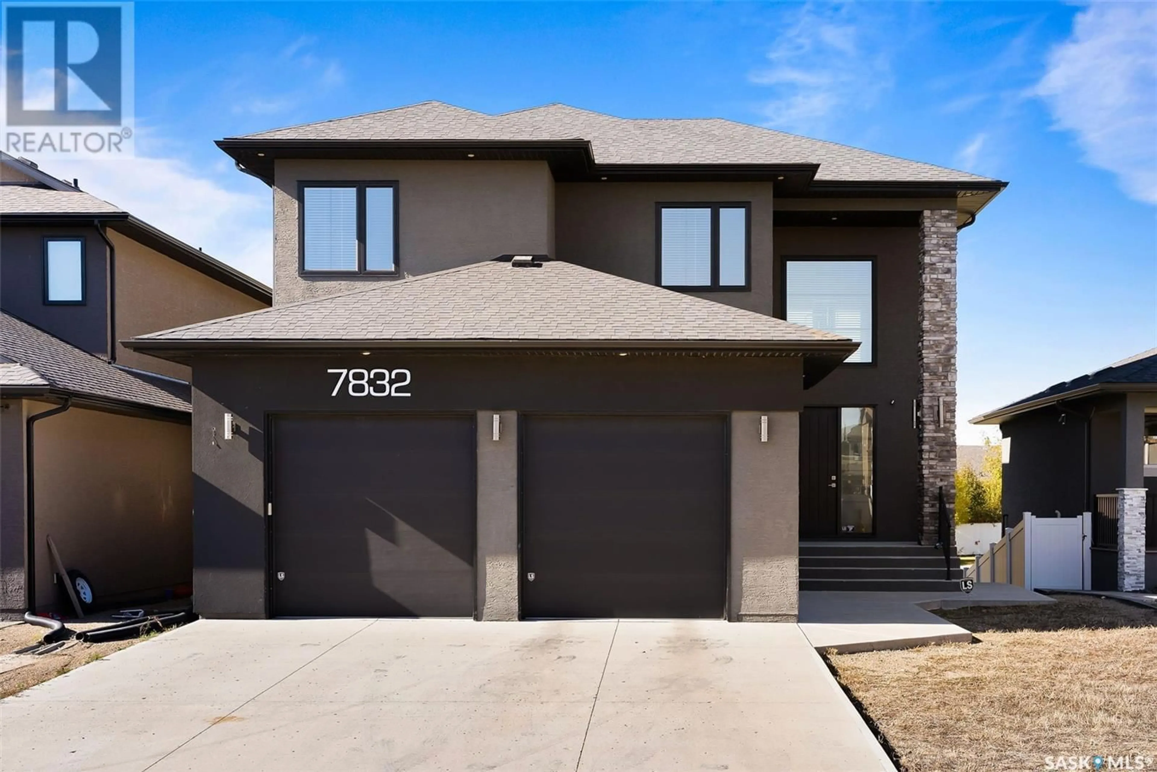 Frontside or backside of a home, the street view for 7832 Sagebrush CRESCENT, Regina Saskatchewan S4Y0A9