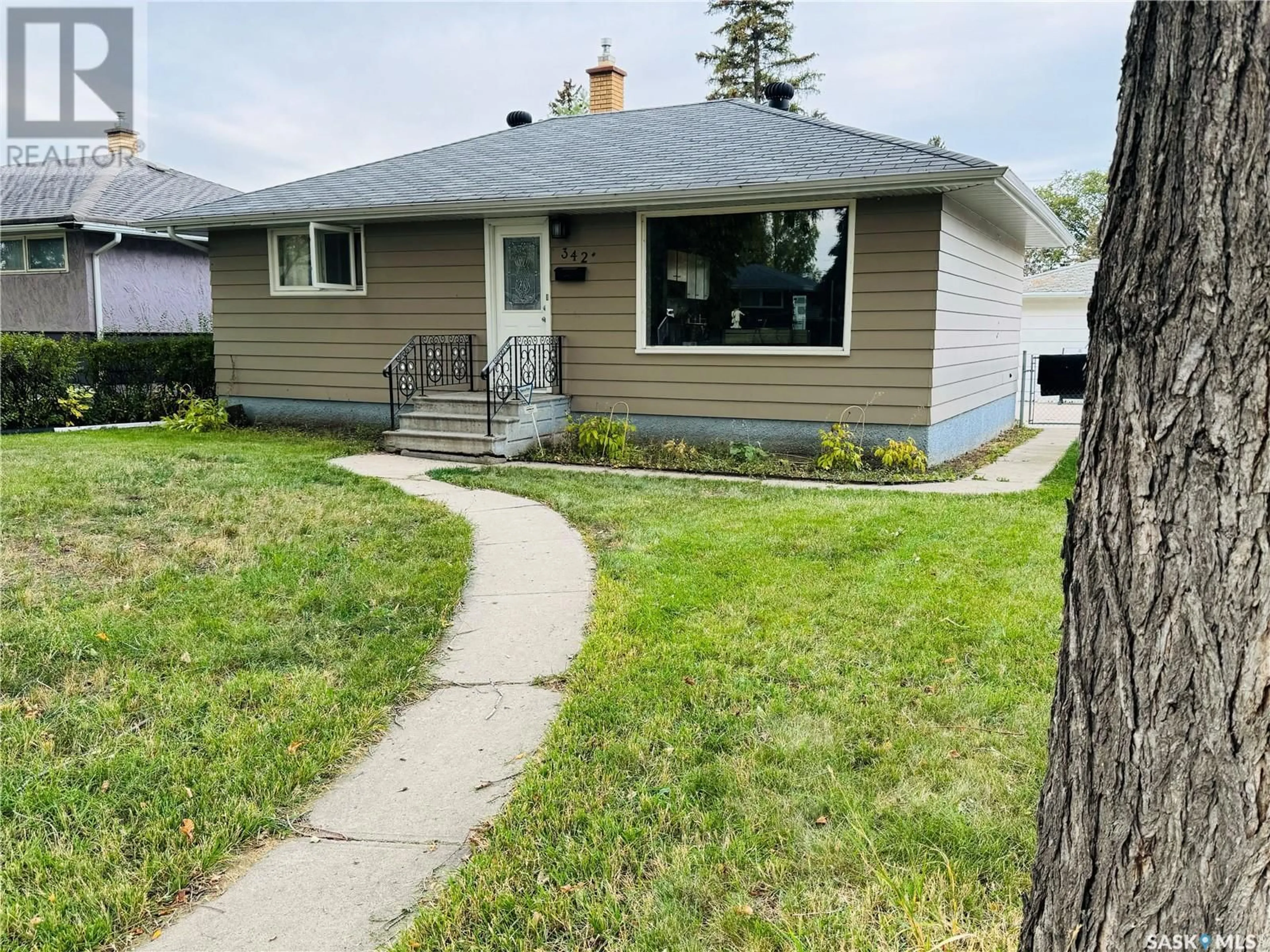 Frontside or backside of a home, cottage for 342 Rose STREET N, Regina Saskatchewan S4R2Y4