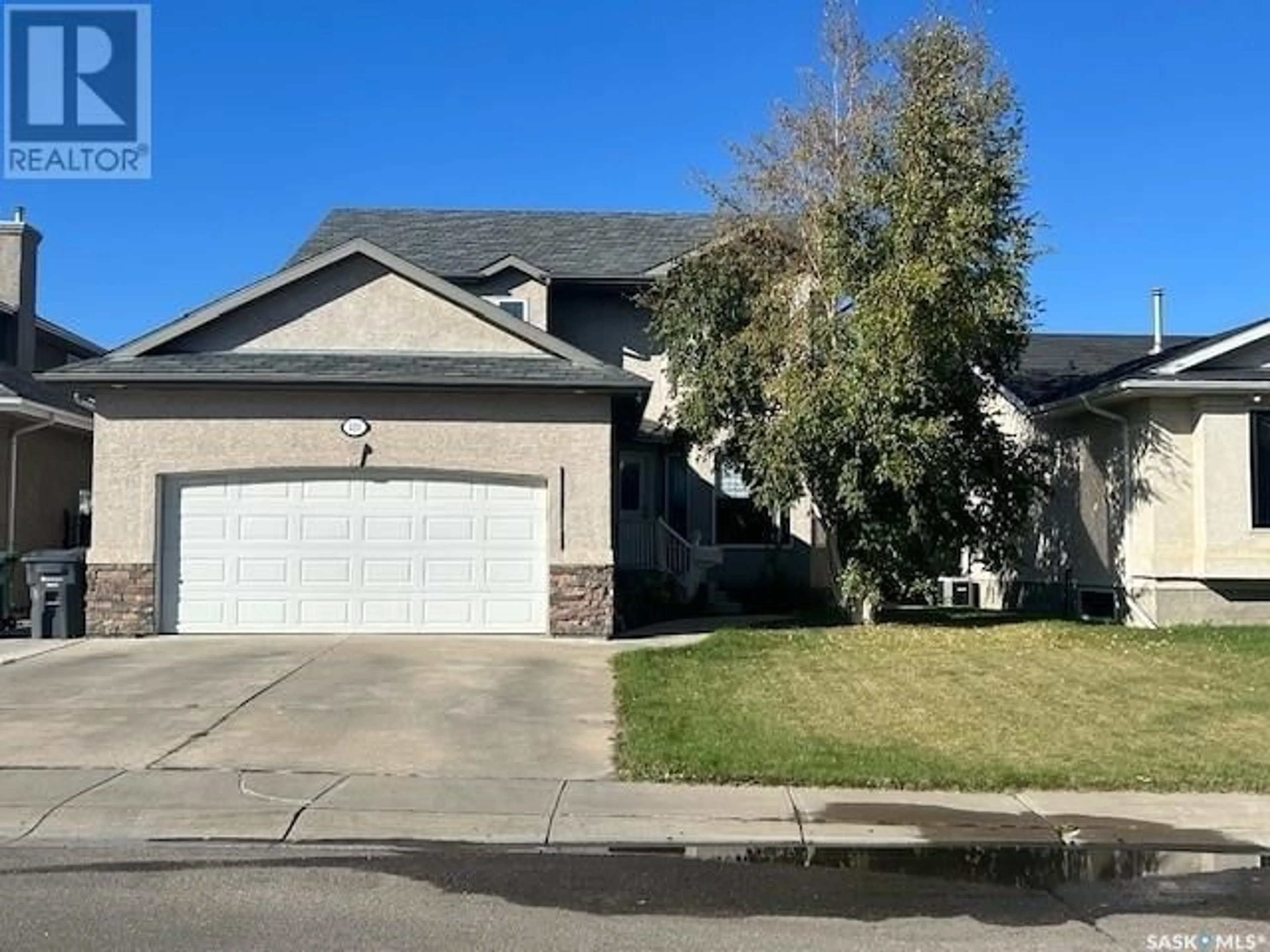 Frontside or backside of a home, the street view for 110 Maguire COURT, Saskatoon Saskatchewan S7W1A2