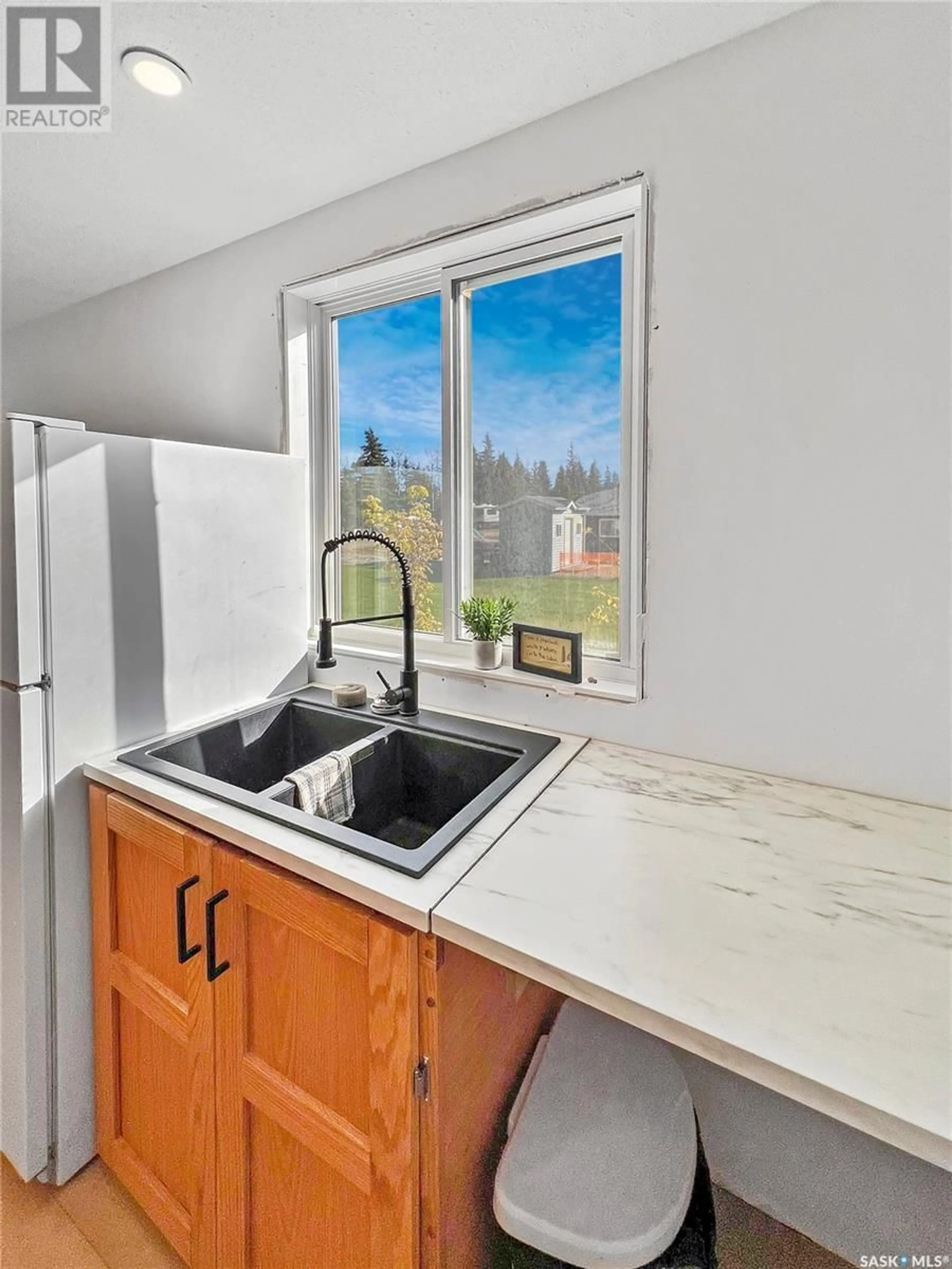 Standard kitchen, cottage for 17 White Poplar CRESCENT, Candle Lake Saskatchewan S0J3E0