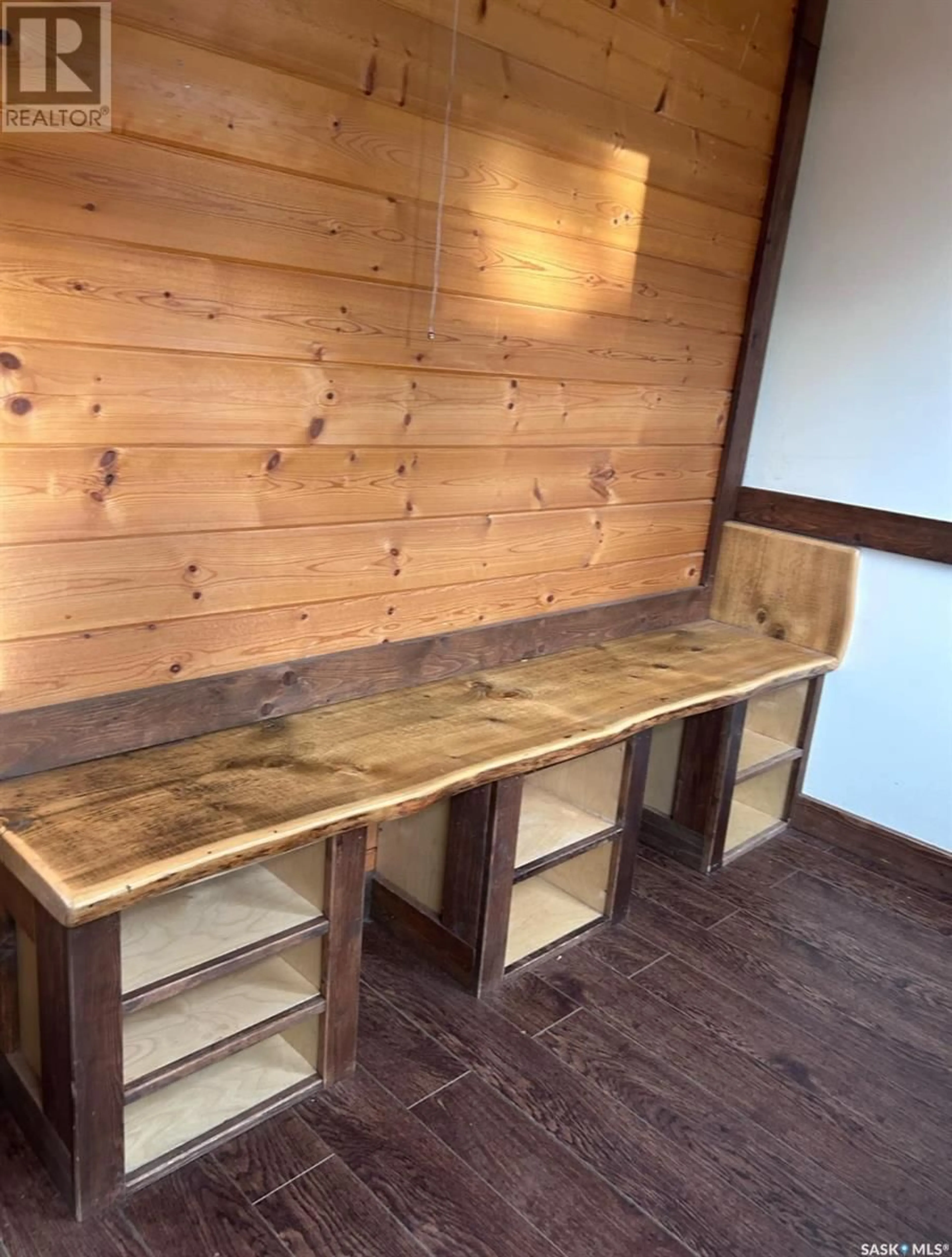 Indoor entryway for 209 3RD AVENUE, Big River Saskatchewan S0J0E0