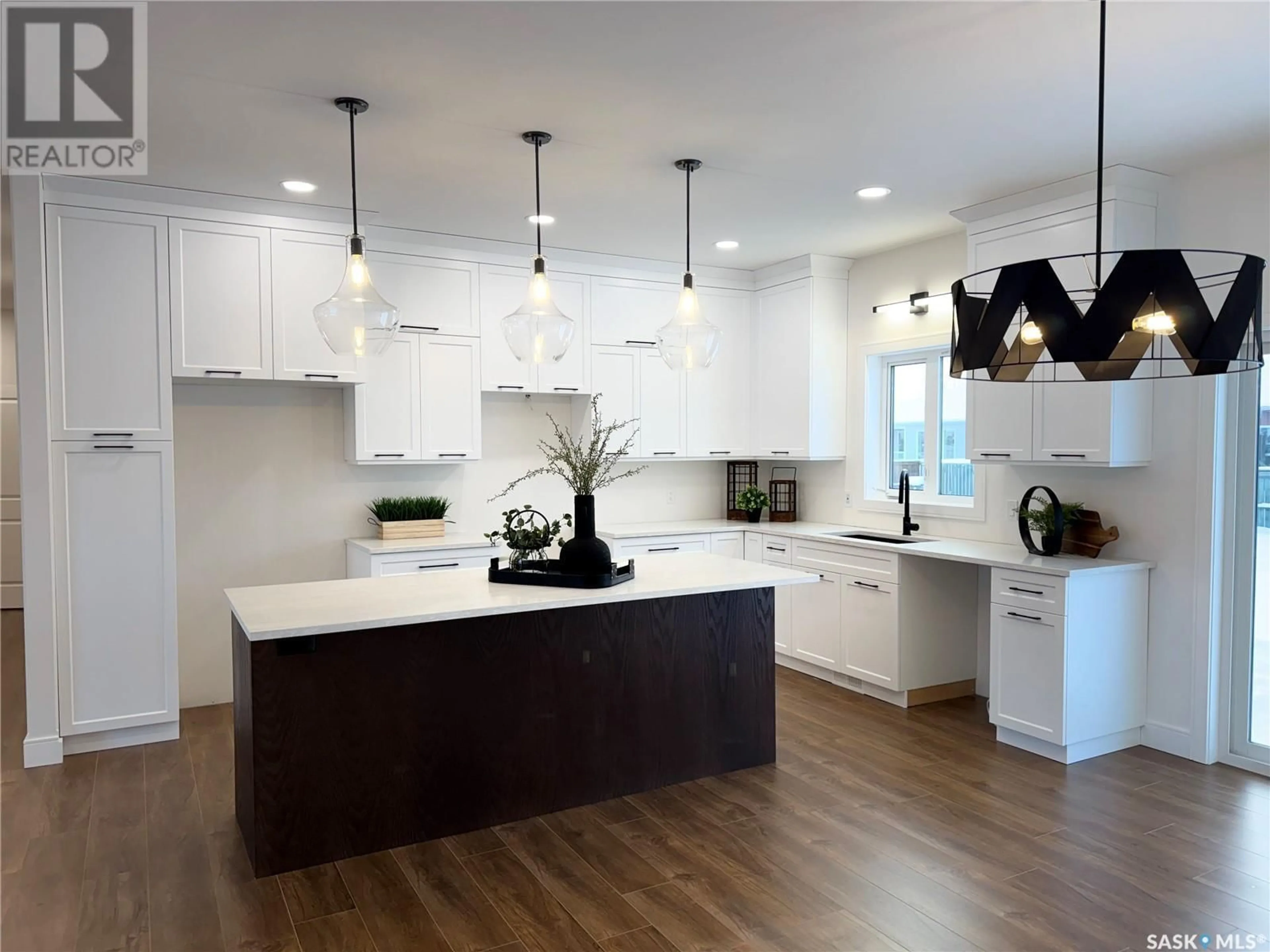 Contemporary kitchen, unknown for 92 101ST STREET, Humboldt Saskatchewan S0K2A0