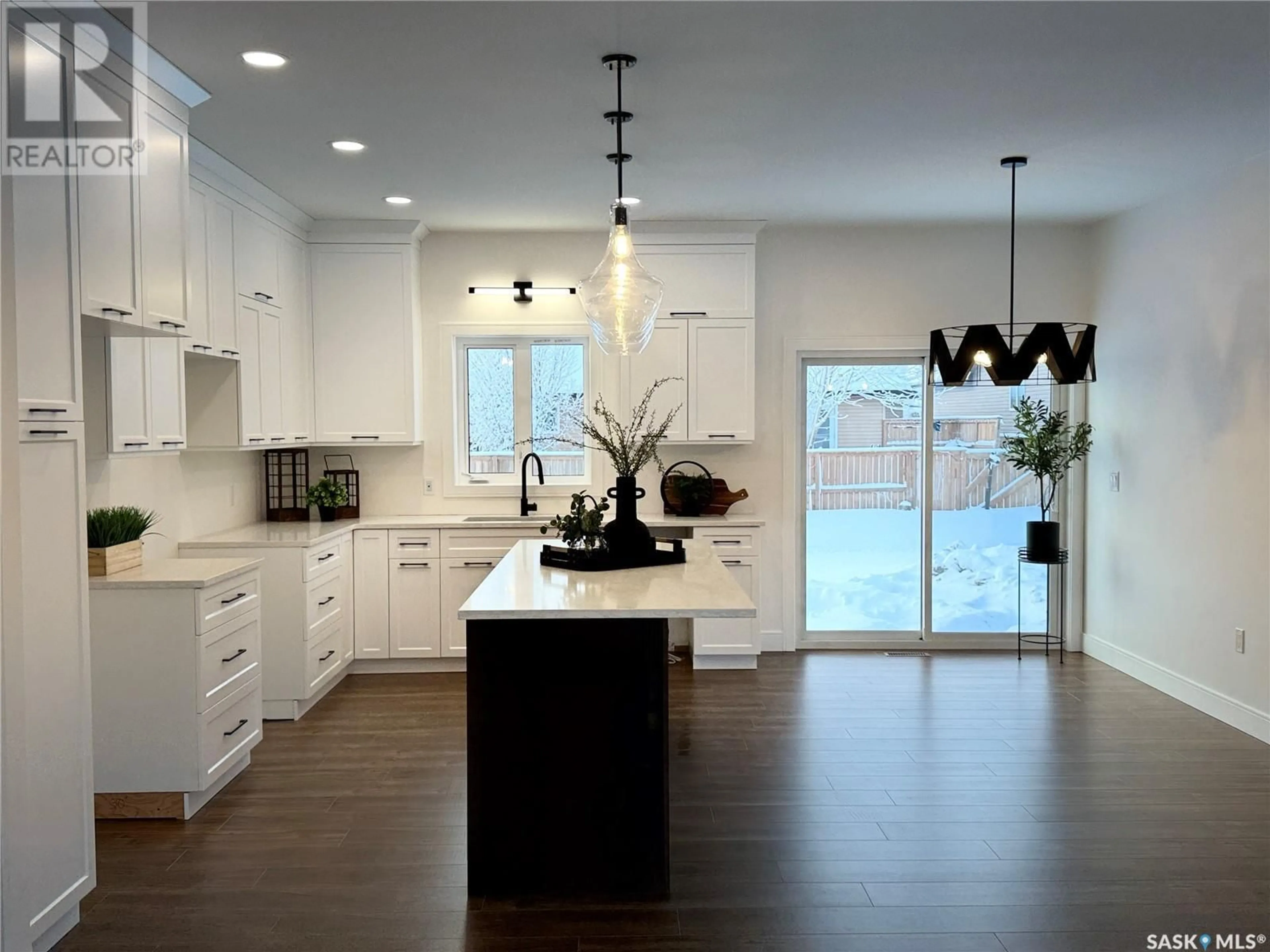 Contemporary kitchen, unknown for 92 101ST STREET, Humboldt Saskatchewan S0K2A0