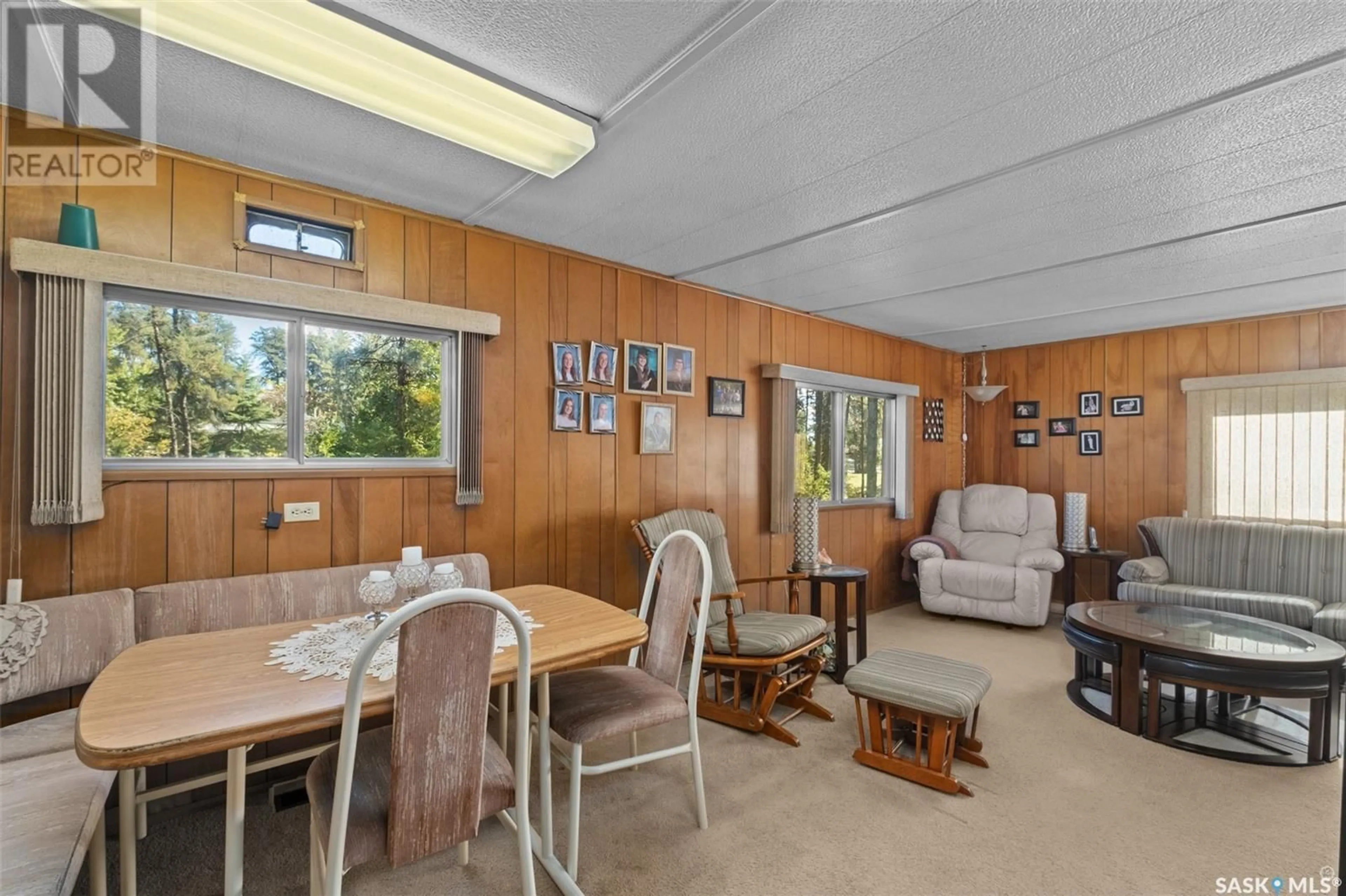 Dining room, wood floors, cottage for 2104 15th STREET NW, Buckland Rm No. 491 Saskatchewan S0J2N0