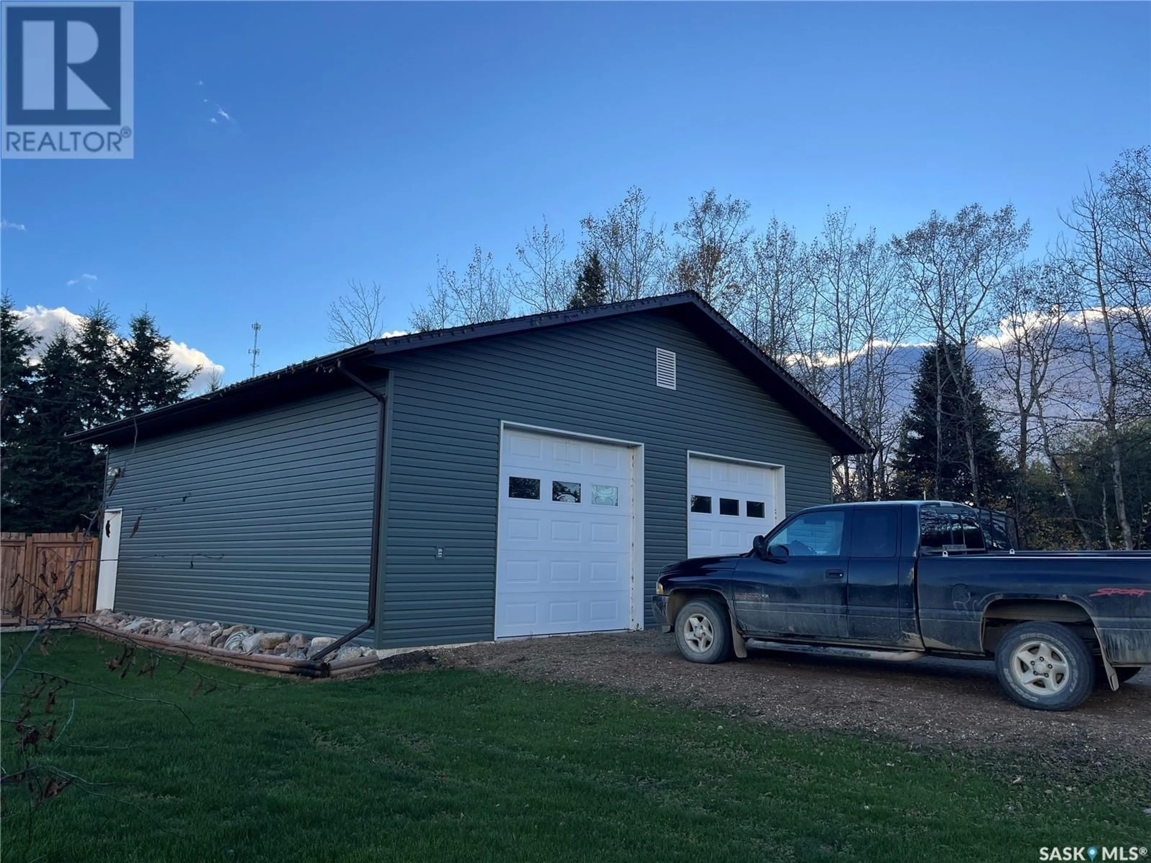 Indoor garage for 515 FORBES STREET, Big River Saskatchewan S0J0E0