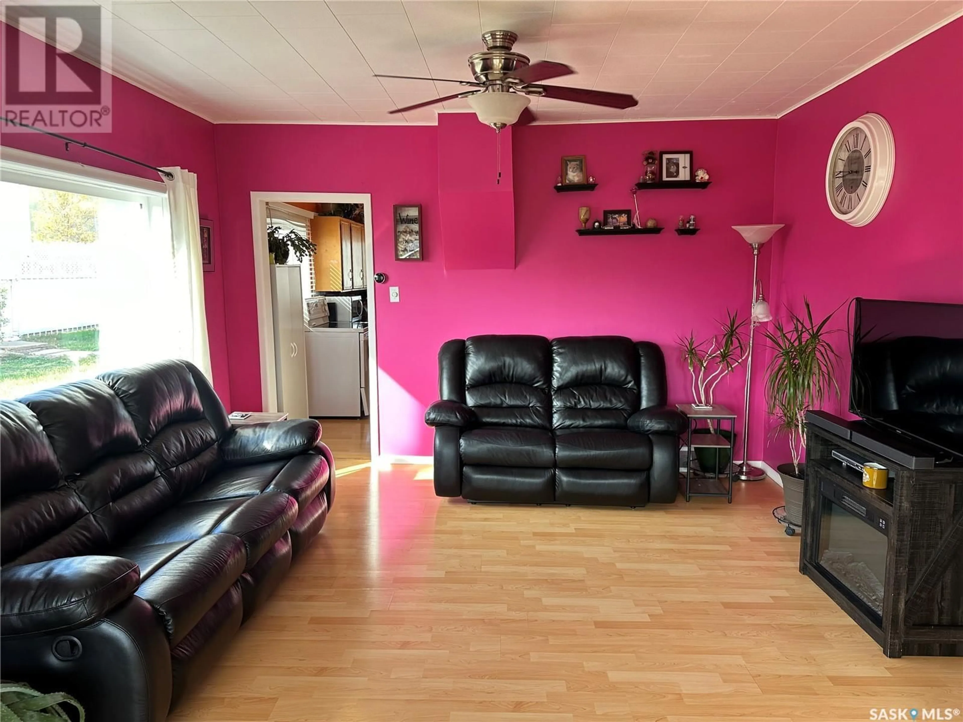 Living room, wood floors for 109 2nd STREET S, Cabri Saskatchewan S0N0J0