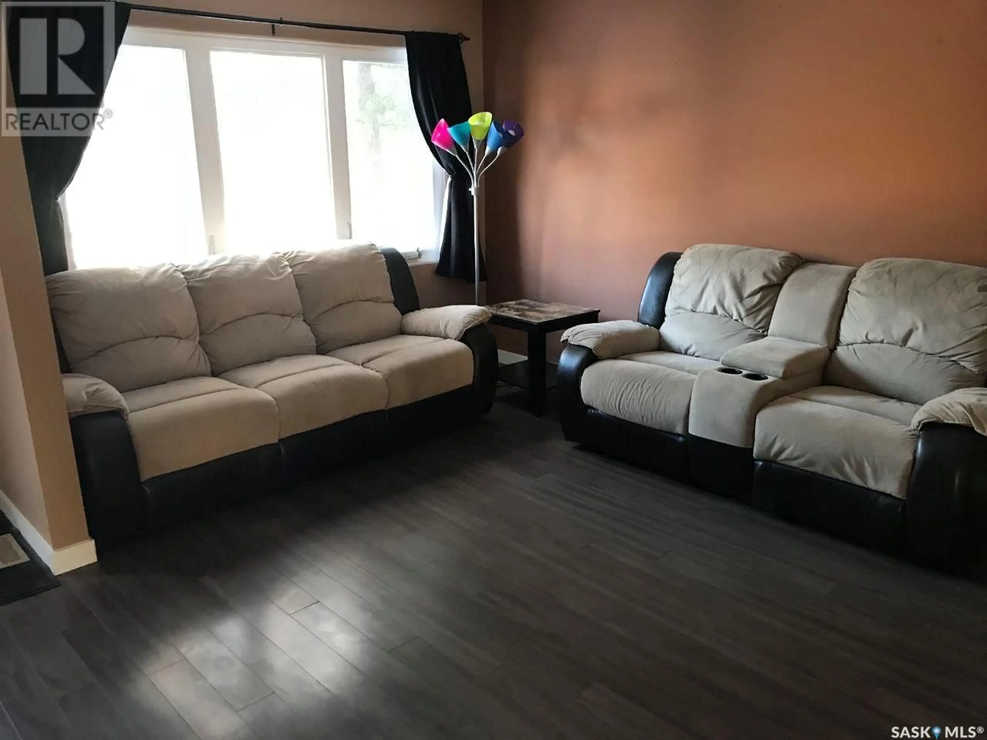 Living room, wood floors for 45 120 Acadia DRIVE, Saskatoon Saskatchewan S7H3V2