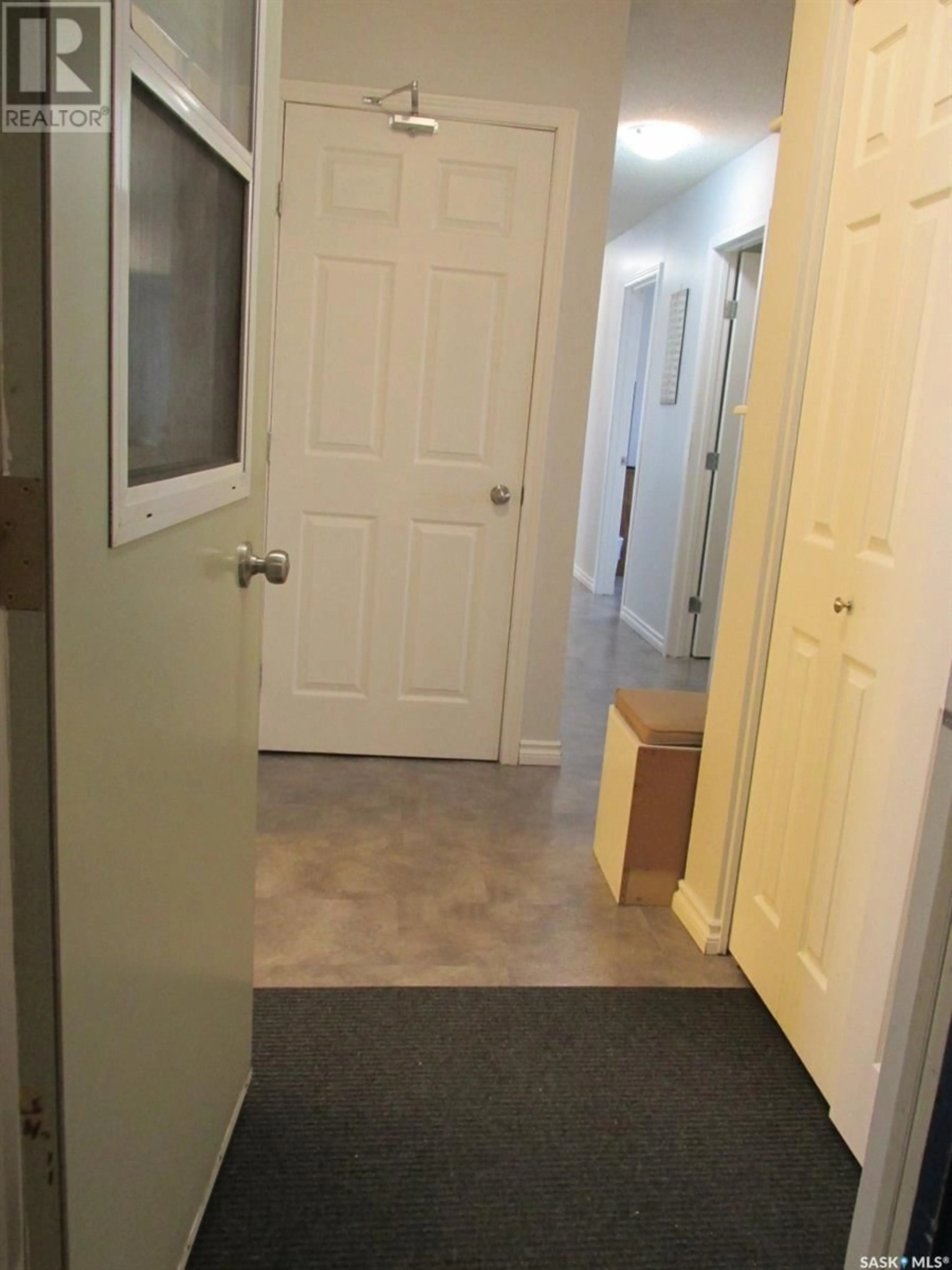 Indoor entryway, not visible floor for 322 6th AVENUE W, Nipawin Saskatchewan S0E1E0