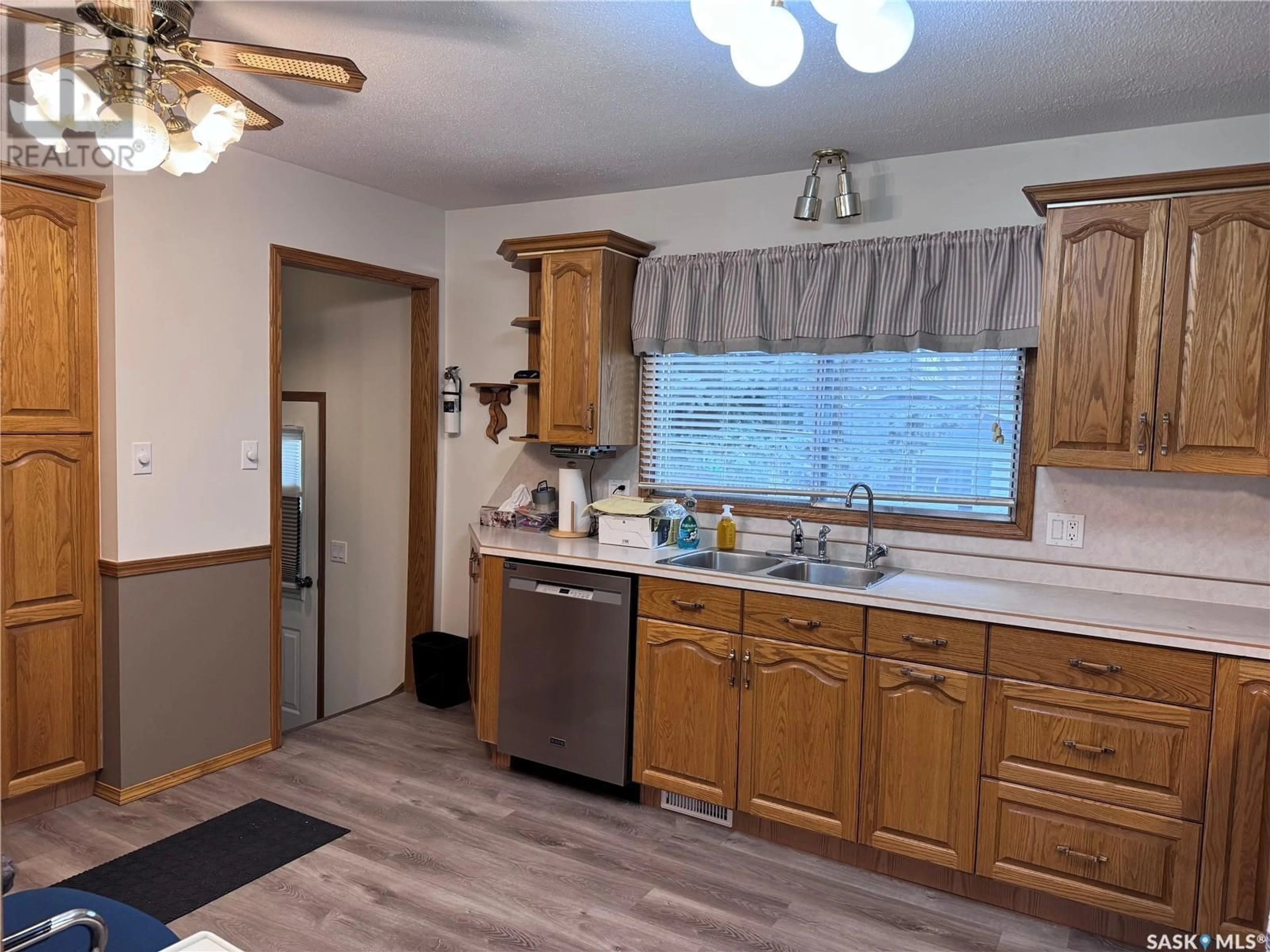 Standard kitchen, unknown for 230 10TH STREET, Humboldt Saskatchewan S0K2A0