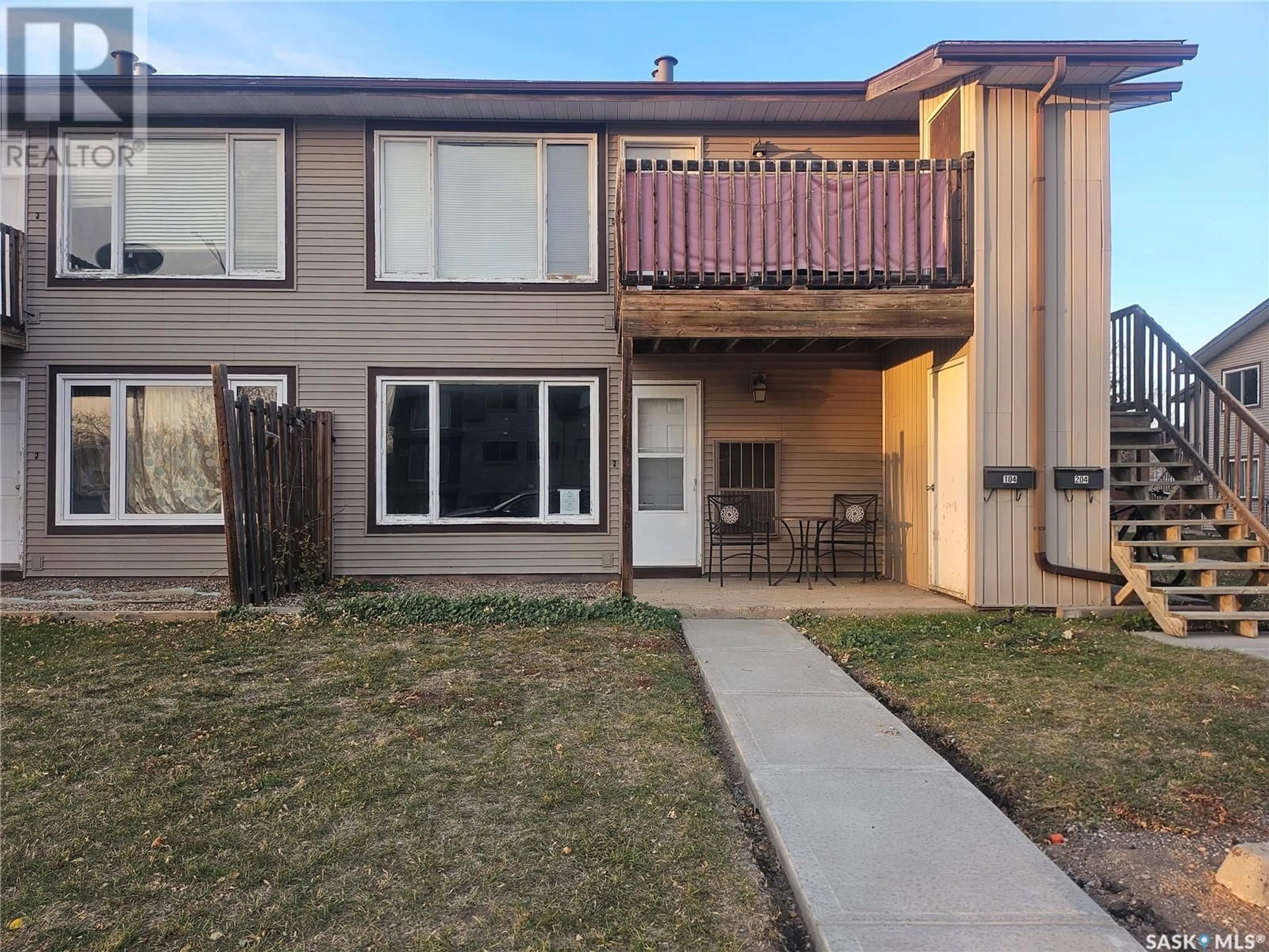 A pic from exterior of the house or condo, the front or back of building for 104 521 Albert STREET, Estevan Saskatchewan S4A2E3