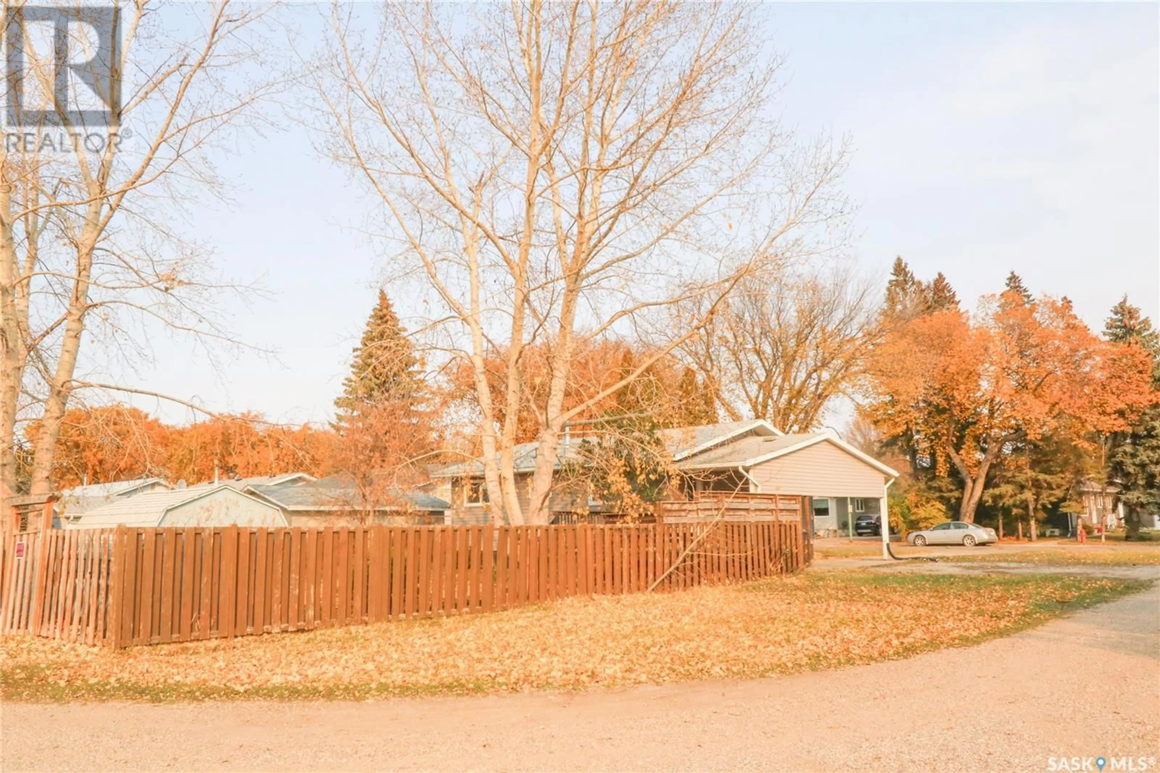 A pic from exterior of the house or condo, the fenced backyard for 348 Myrtle AVENUE, Yorkton Saskatchewan S3N1R9