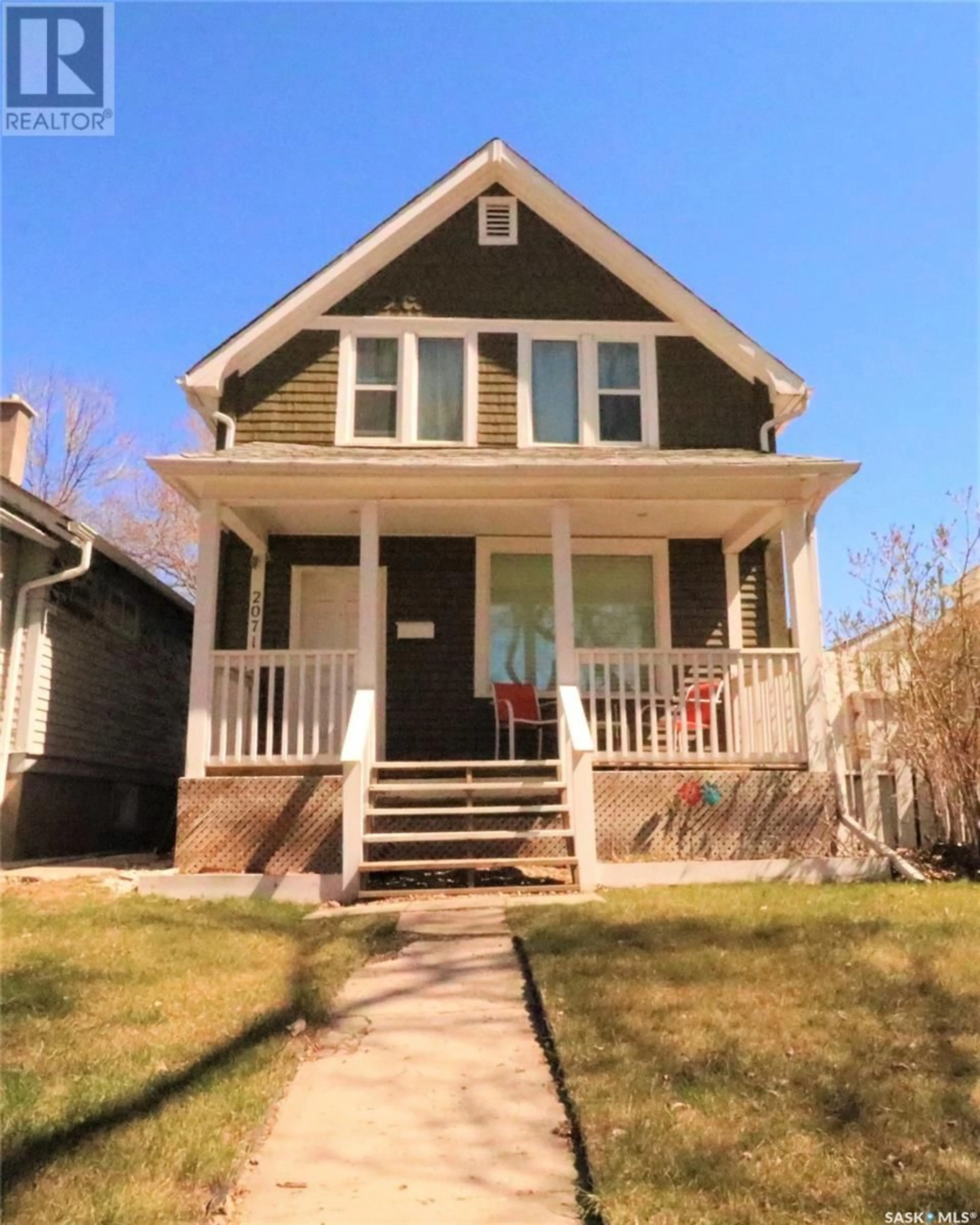 Frontside or backside of a home, the street view for 2071 Wallace STREET, Regina Saskatchewan S4N4A3