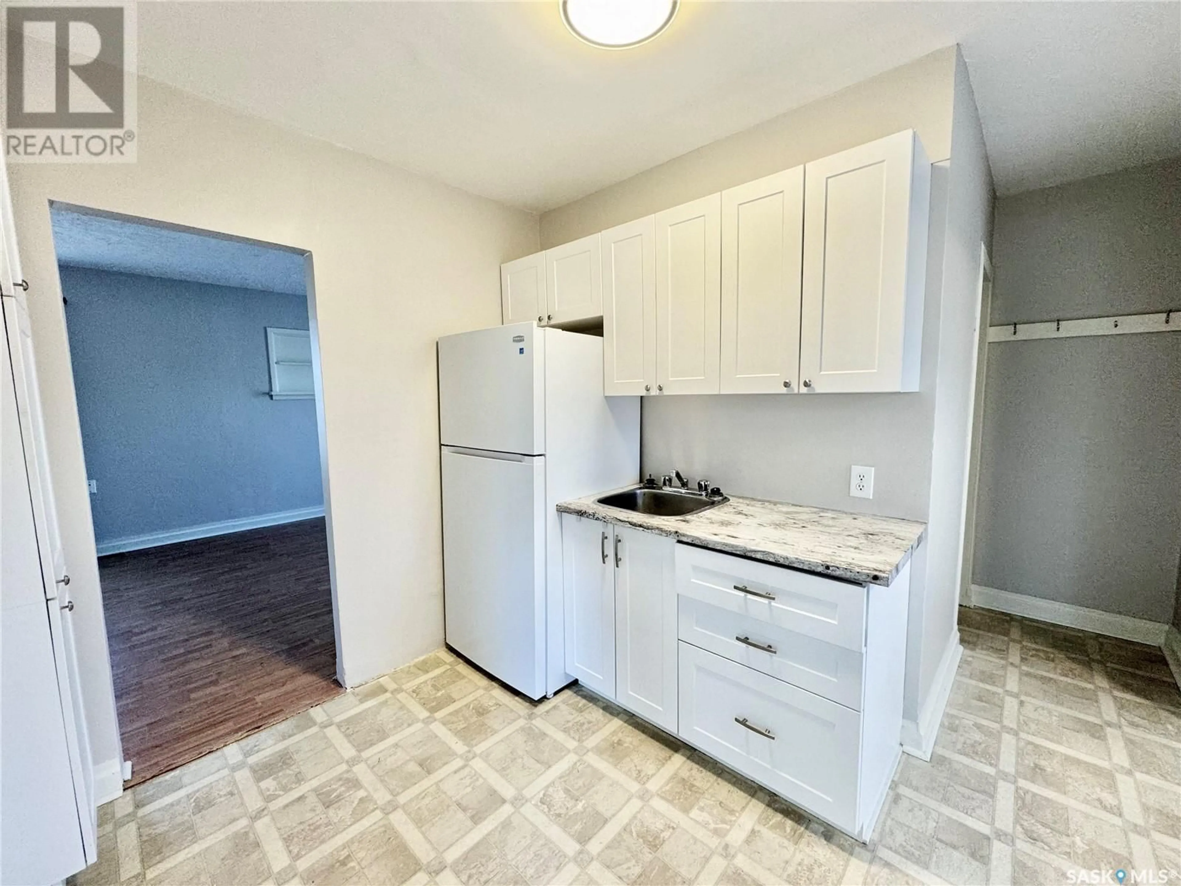 Standard kitchen, unknown floor for 745 15th STREET W, Prince Albert Saskatchewan S6V3R7