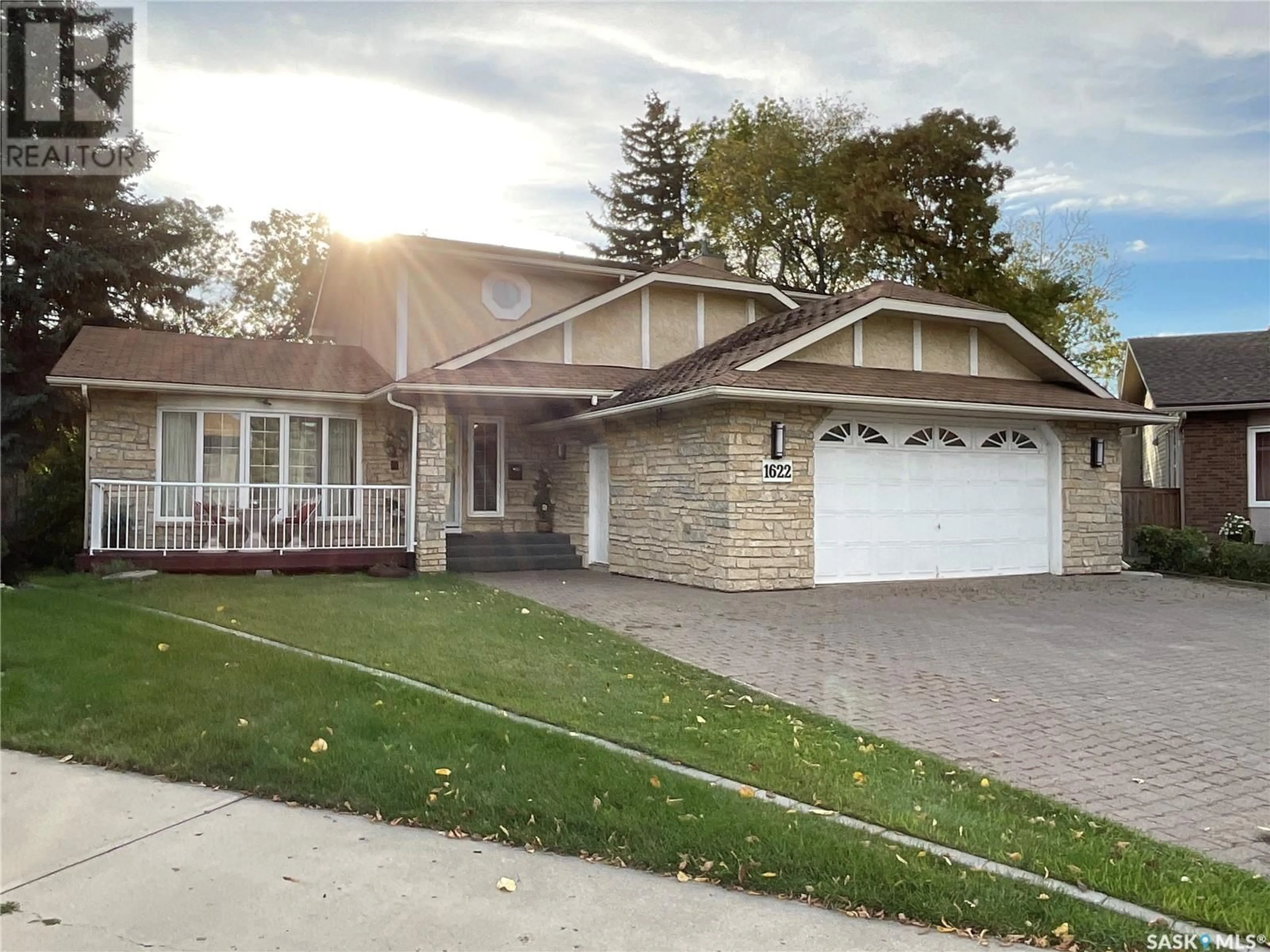 Frontside or backside of a home, the street view for 1622 BENSON BAY, Regina Saskatchewan S4V1S7