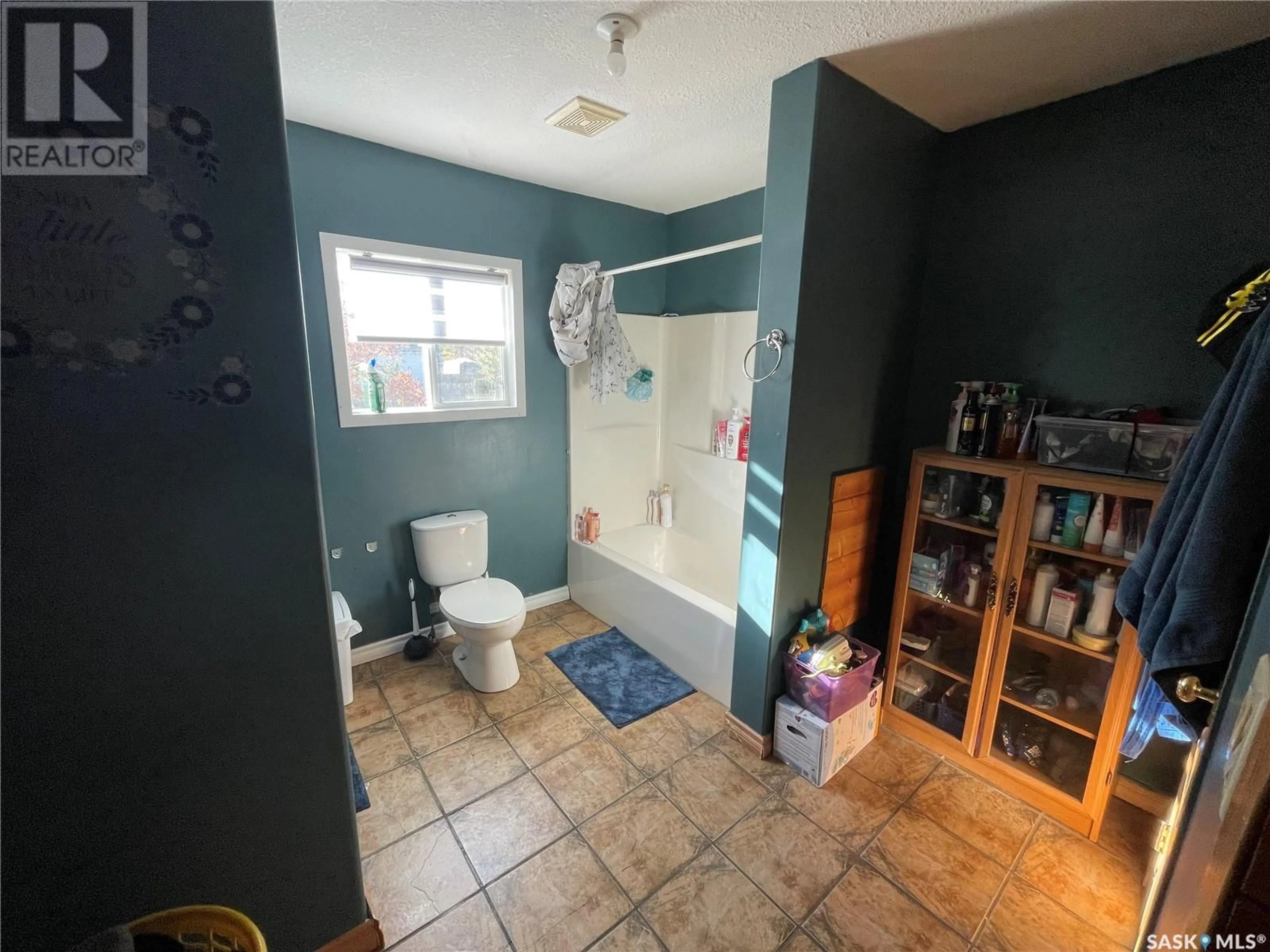 Bathroom, not visible floor for 503 2nd STREET W, Meadow Lake Saskatchewan S9X1H8