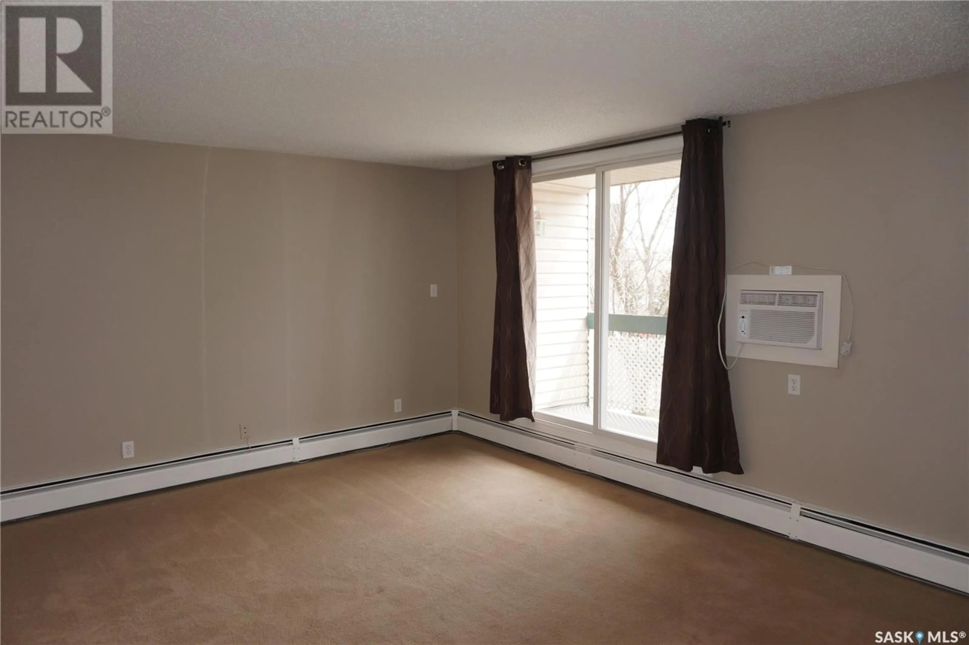 A pic of a room, unknown floor for 208 34 Nollet AVENUE, Regina Saskatchewan S4T7P9