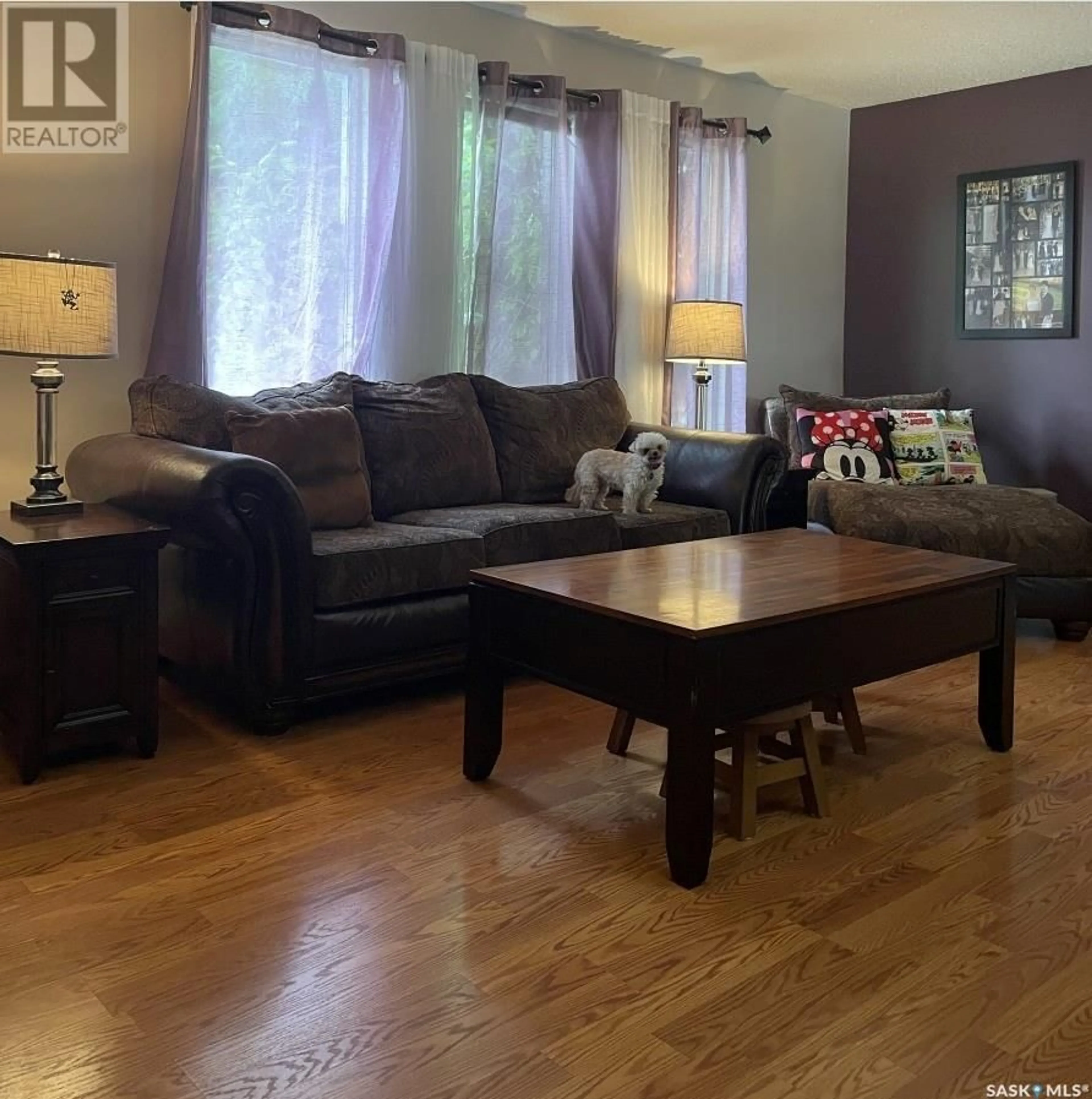 Living room, wood floors for 496 Adams CRESCENT, Prince Albert Saskatchewan S6V7K6