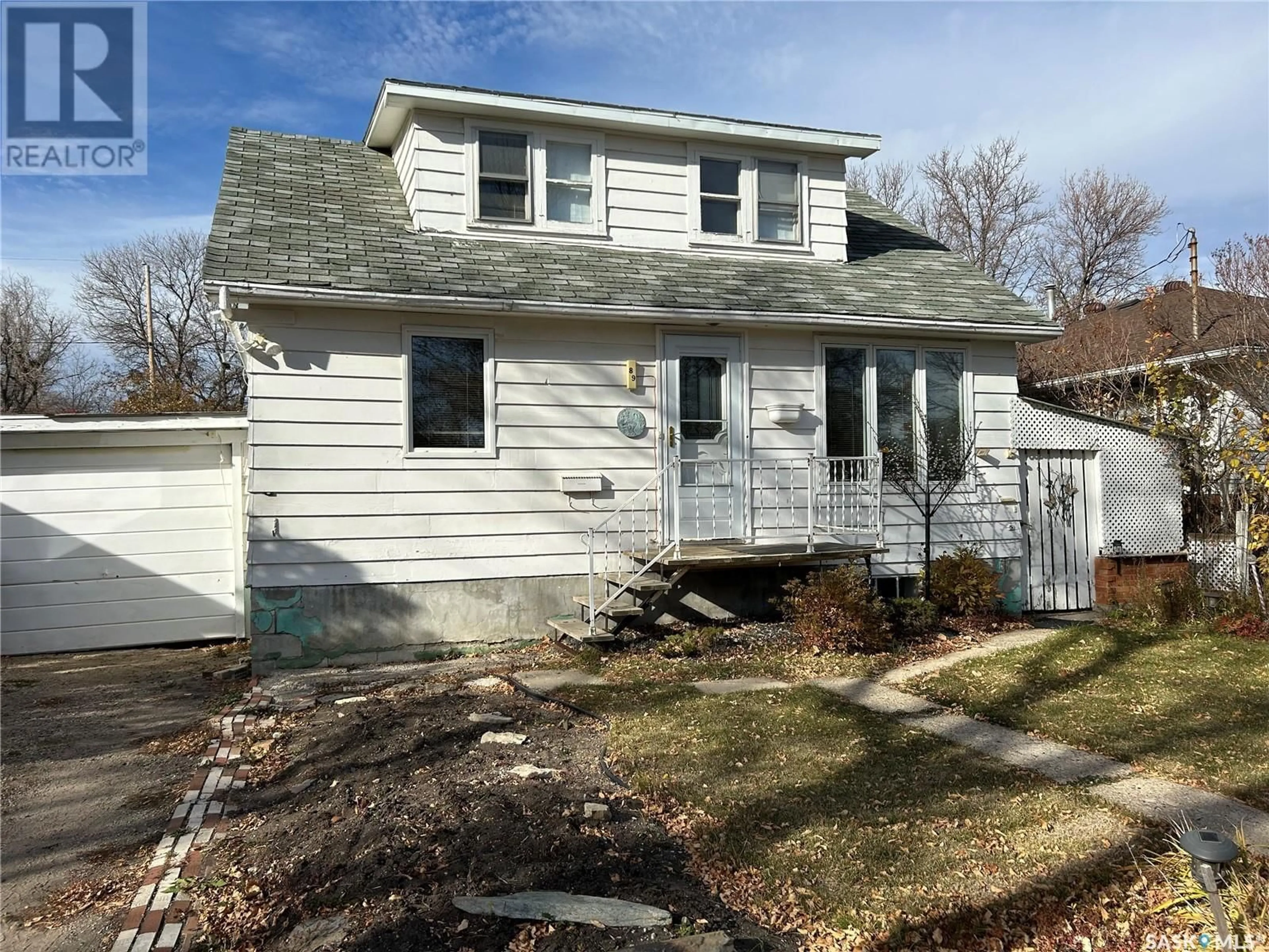 Frontside or backside of a home, cottage for 89 11th STREET, Weyburn Saskatchewan S4H1J2