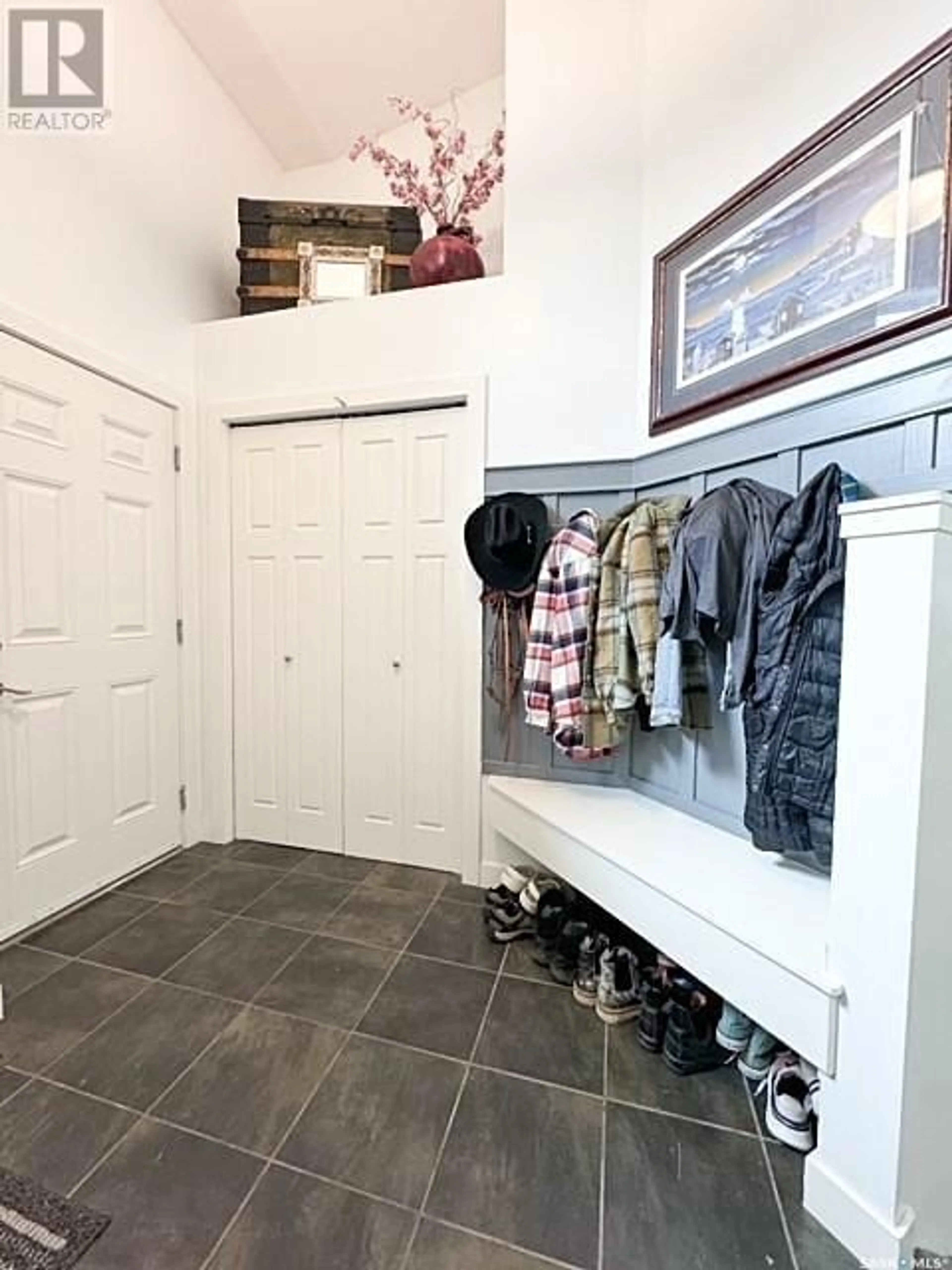 Storage room or clothes room or walk-in closet for 121 Valley Park PLACE, Swift Current Saskatchewan S9H5N2