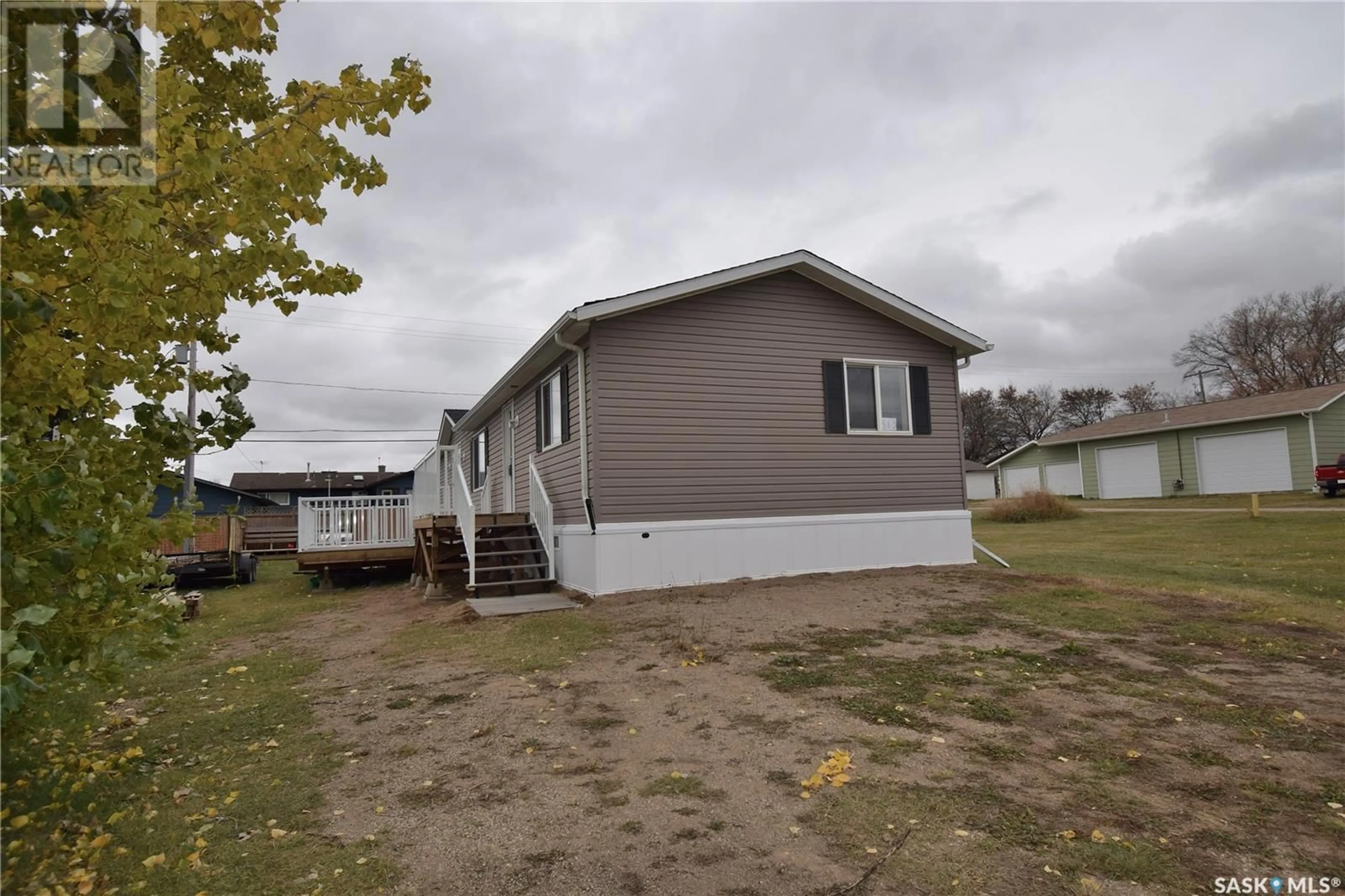 Frontside or backside of a home, cottage for 513 Brook CRESCENT, Shellbrook Saskatchewan S0J2E0