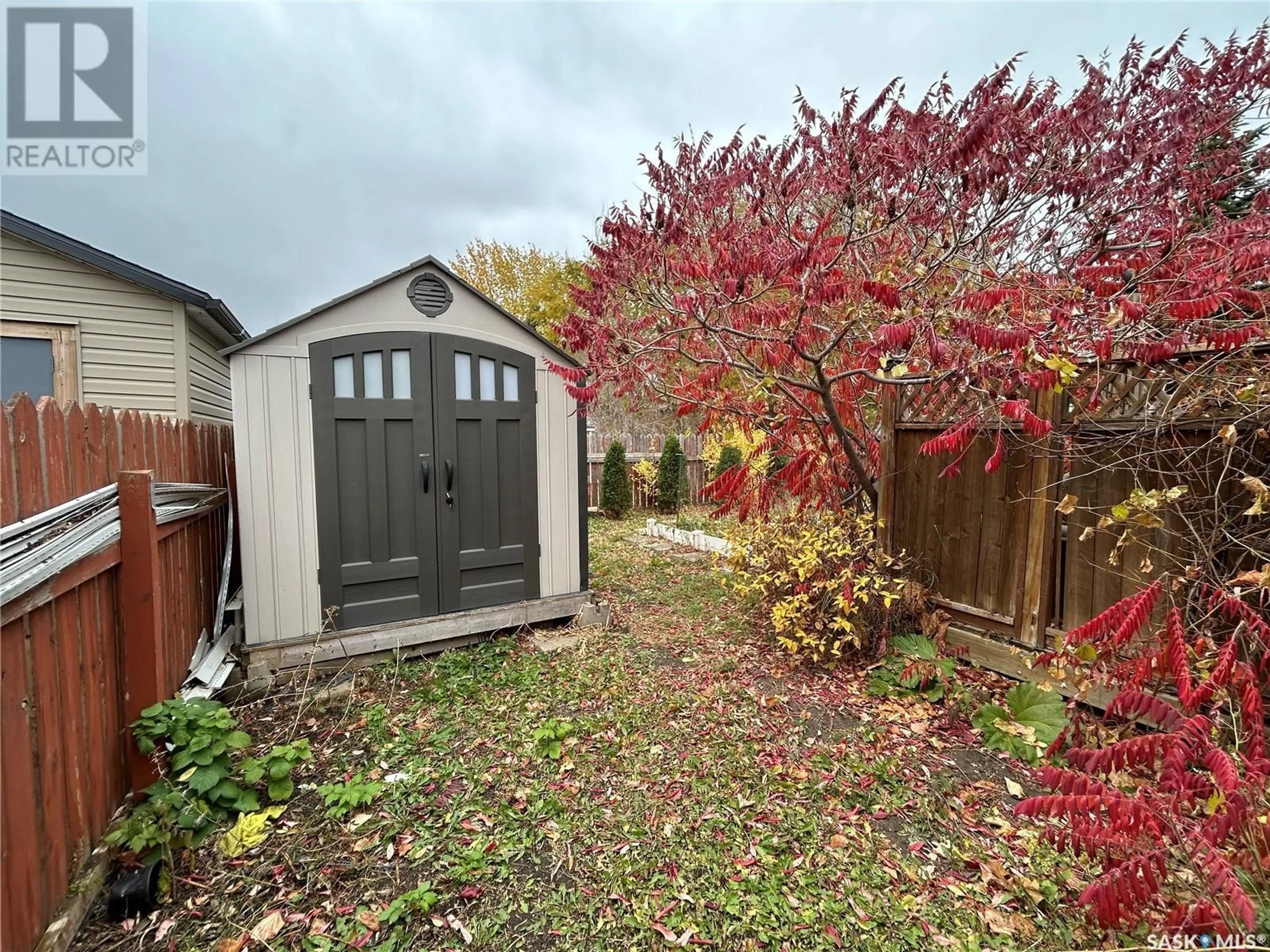 Shed for 109 Laing CRESCENT, Weyburn Saskatchewan S4H2R8