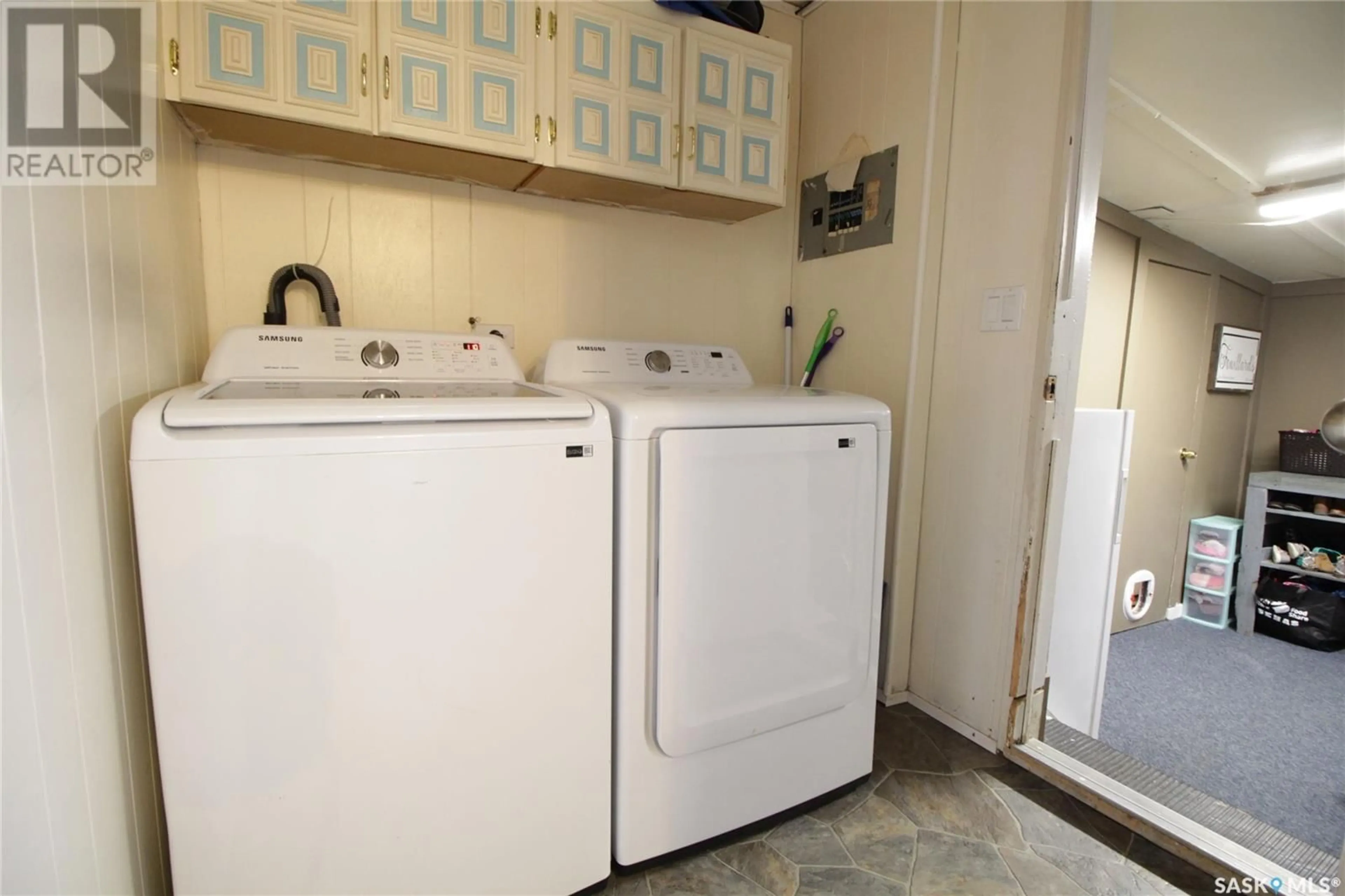 Laundry room for Fouillard Acreage, Martin Rm No. 122 Saskatchewan S0G3N0