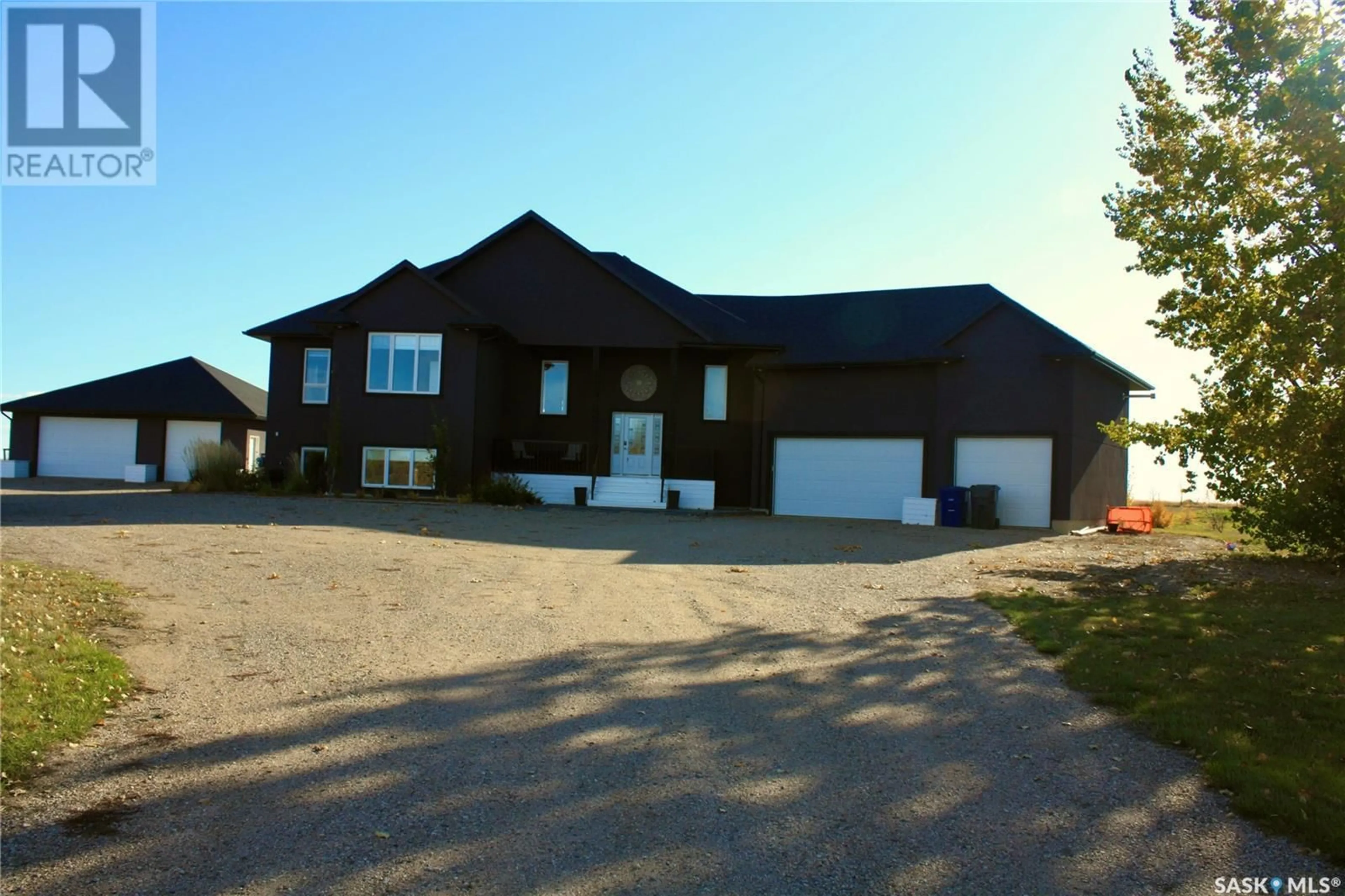 Frontside or backside of a home, cottage for 17 Pheasant Meadows CRESCENT, Dundurn Rm No. 314 Saskatchewan S7C0C2