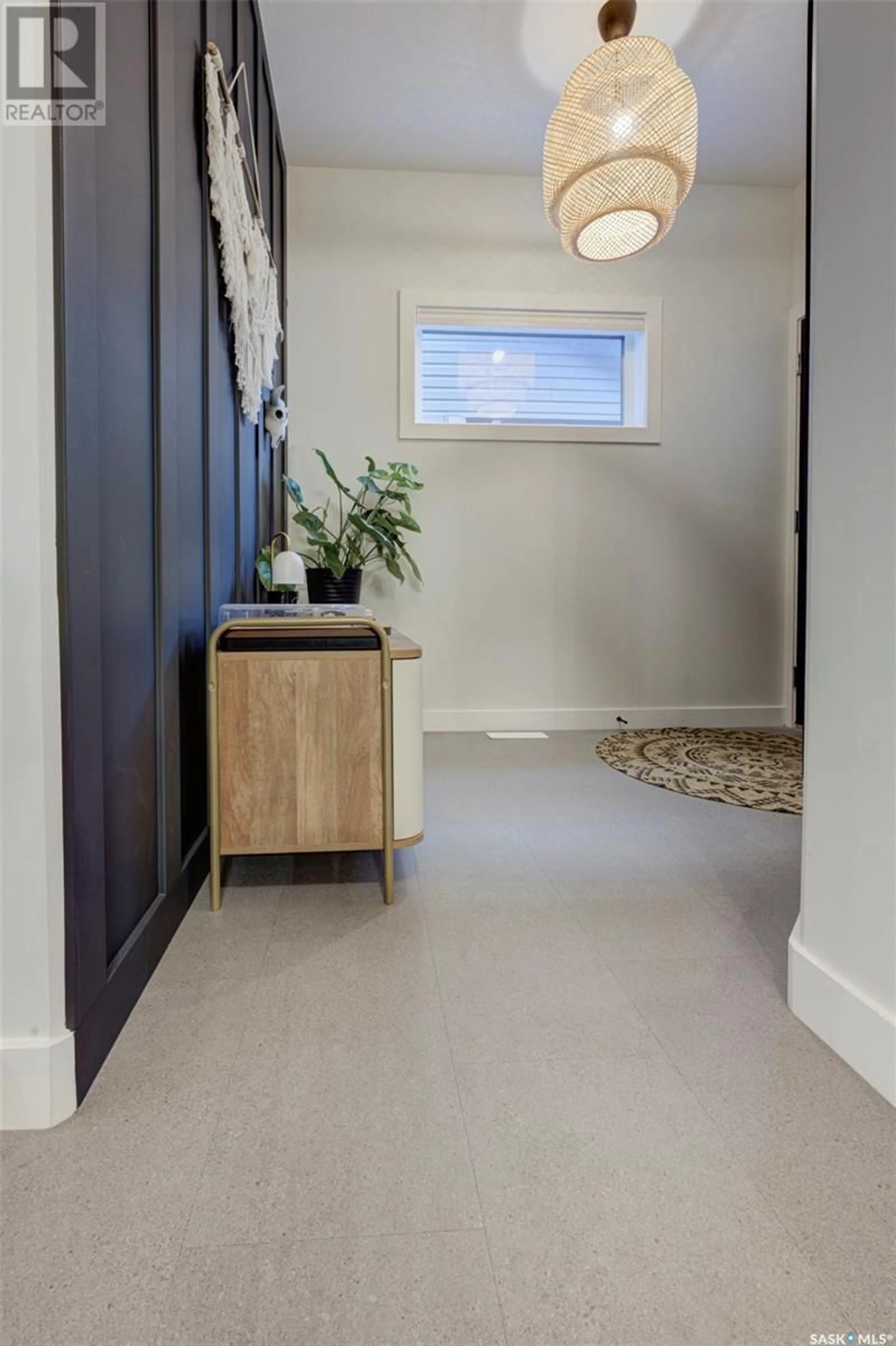 Indoor entryway, ceramic floors for 328 Barrett STREET, Saskatoon Saskatchewan S7W1C7