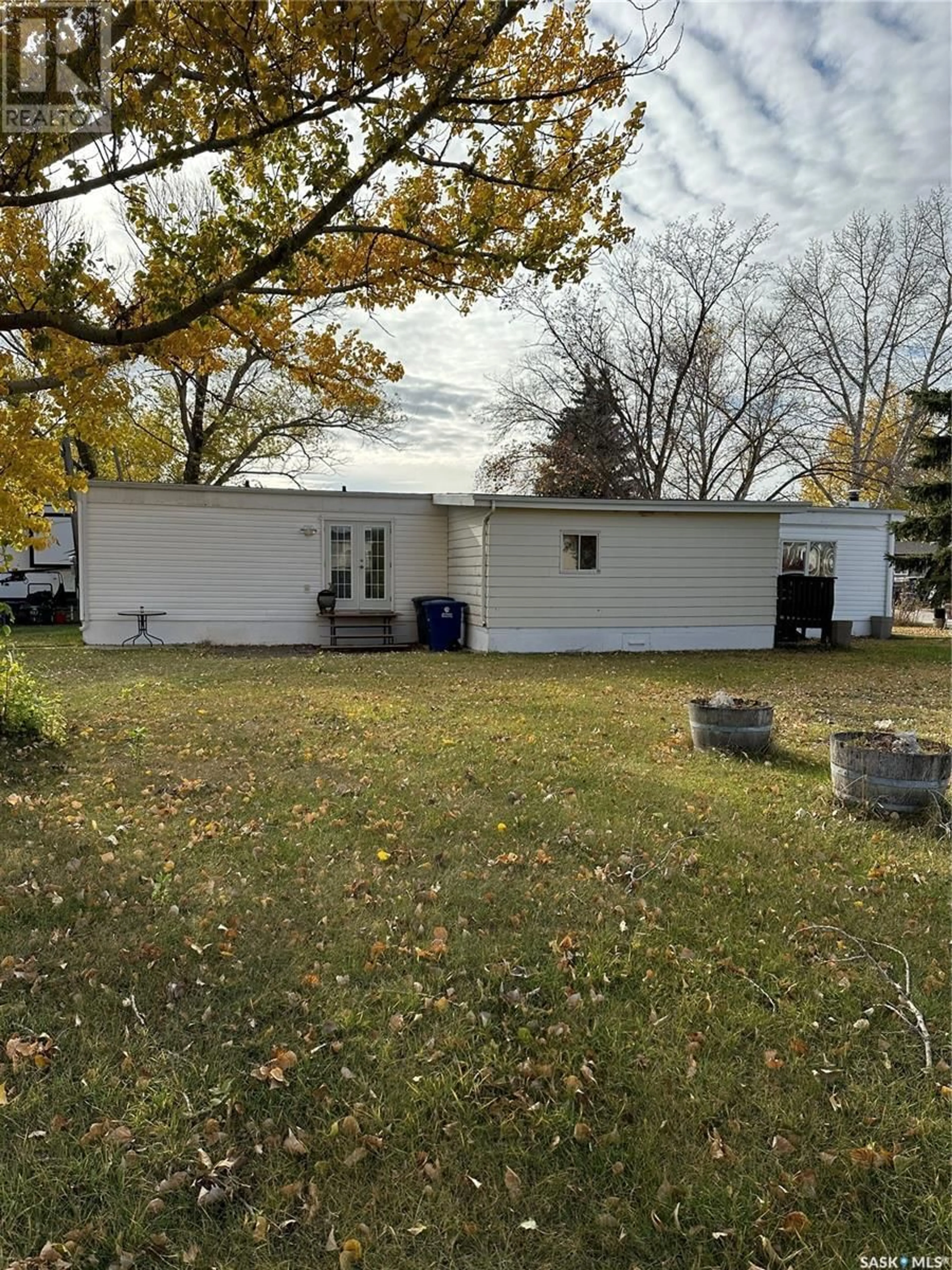 A pic from exterior of the house or condo, the front or back of building for 308 McGregor STREET, Davidson Saskatchewan S0G1A0