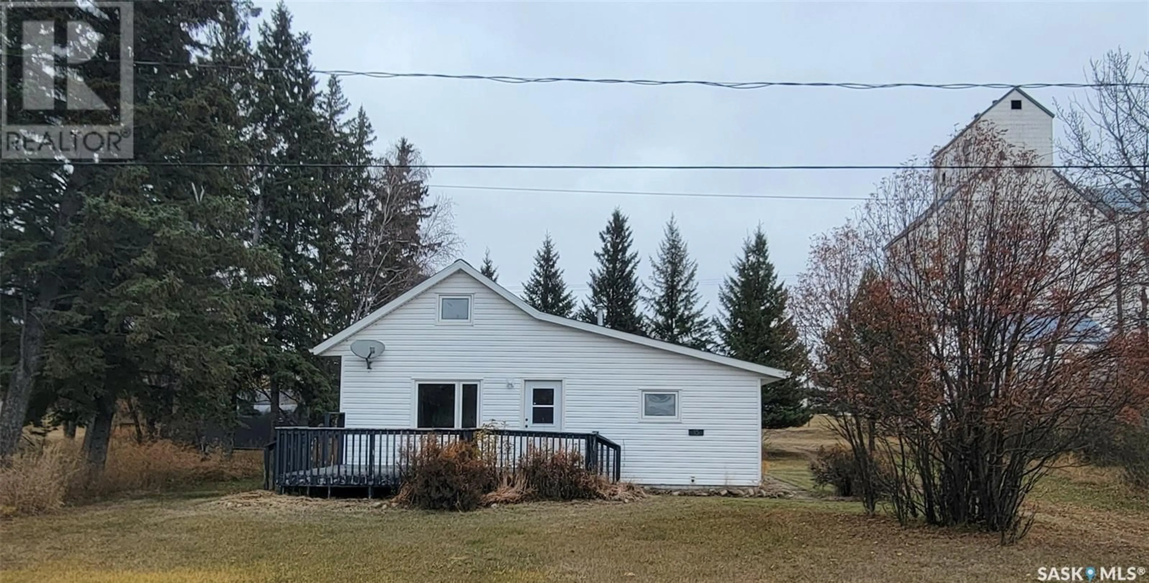 Frontside or backside of a home, cottage for 15 Railway AVENUE SW, Preeceville Saskatchewan S0A3B0