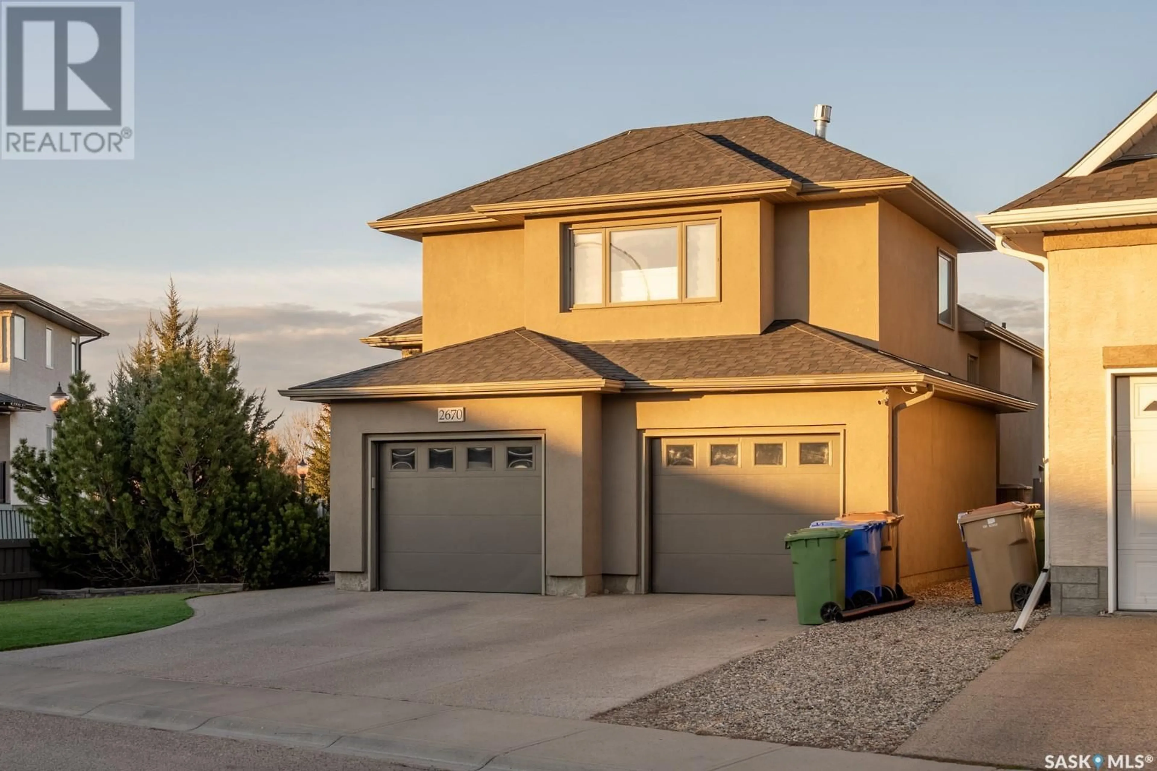 Frontside or backside of a home, the street view for 2670 Sandringham CRESCENT, Regina Saskatchewan S4V3C6