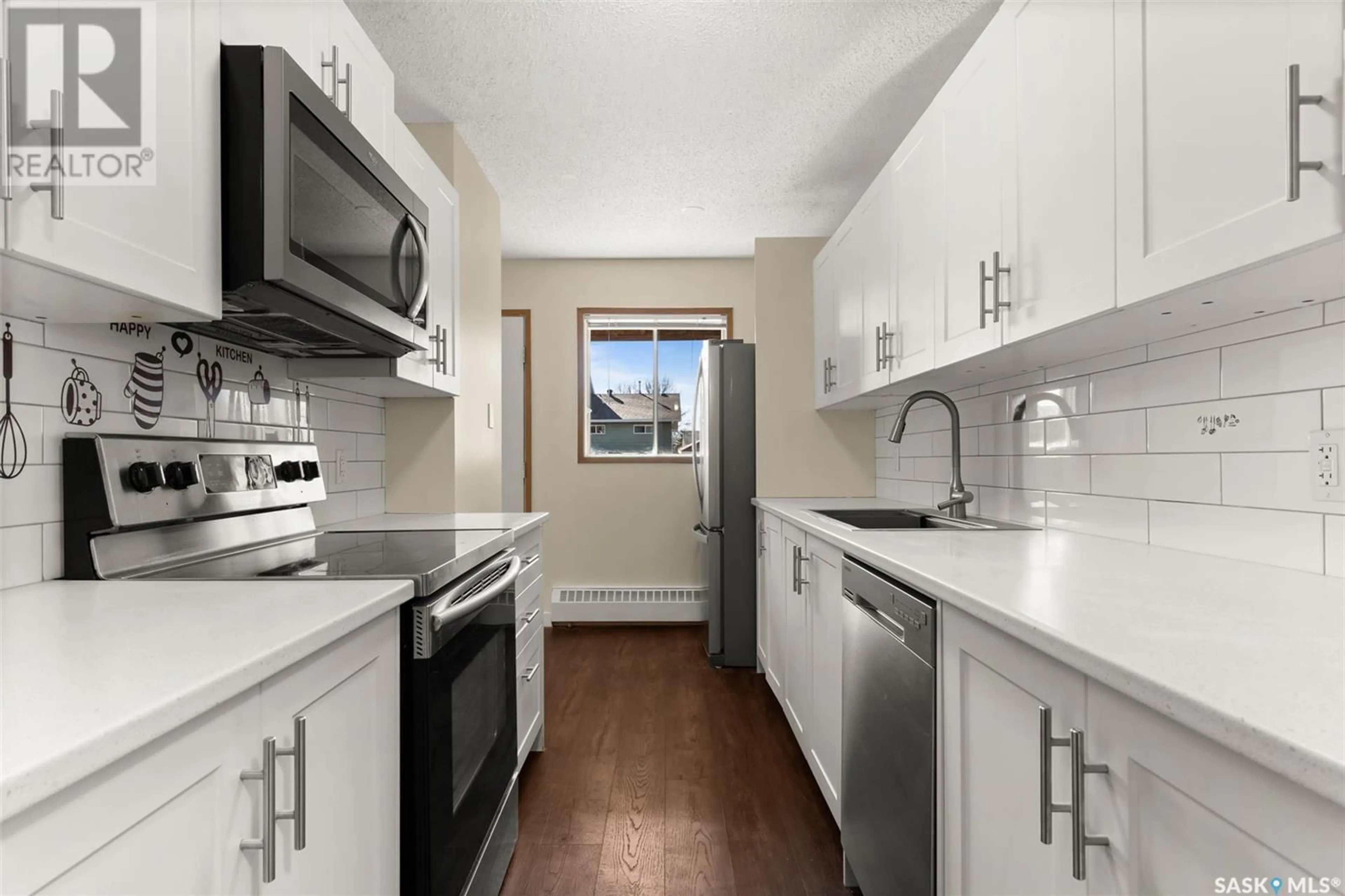 Standard kitchen, wood floors, cottage for 110 31 Rodenbush DRIVE, Regina Saskatchewan S4R8C7