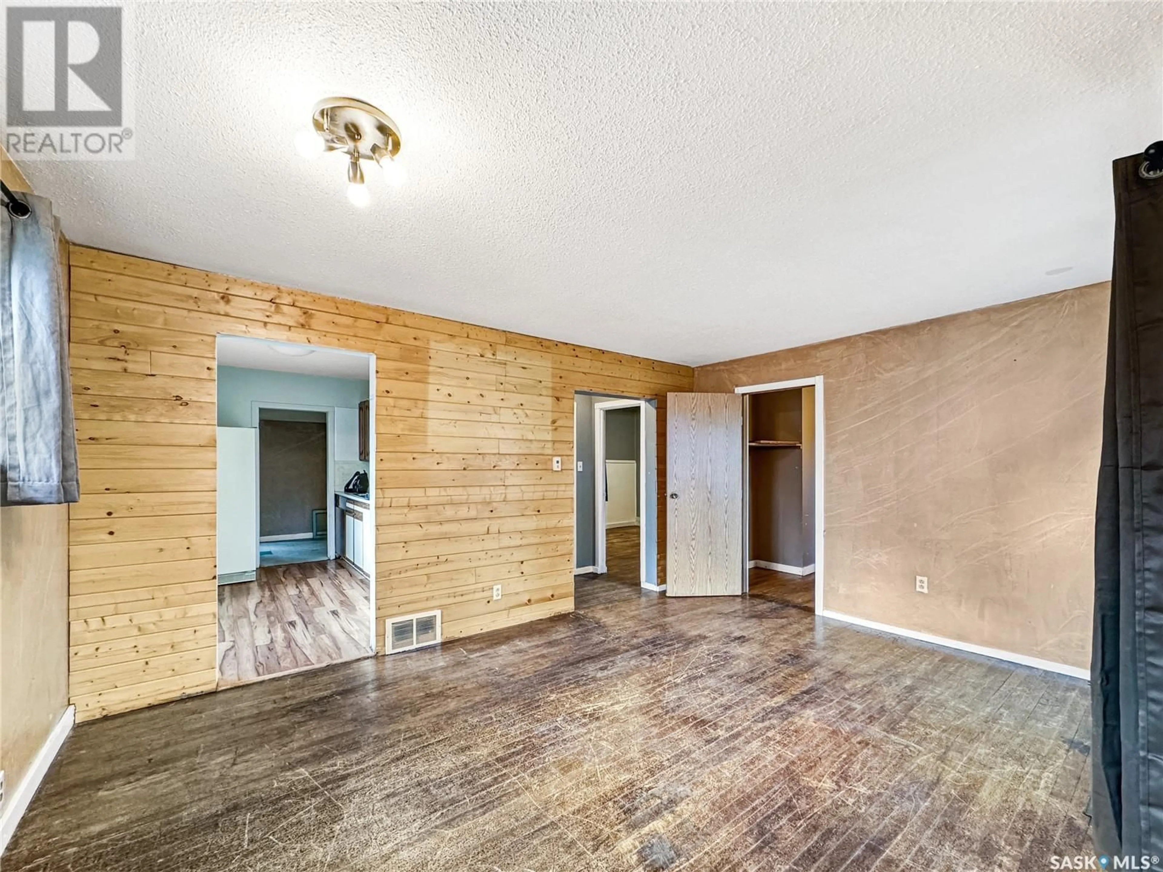 A pic of a room, wood floors for 631 101st STREET, North Battleford Saskatchewan S9A0Y7