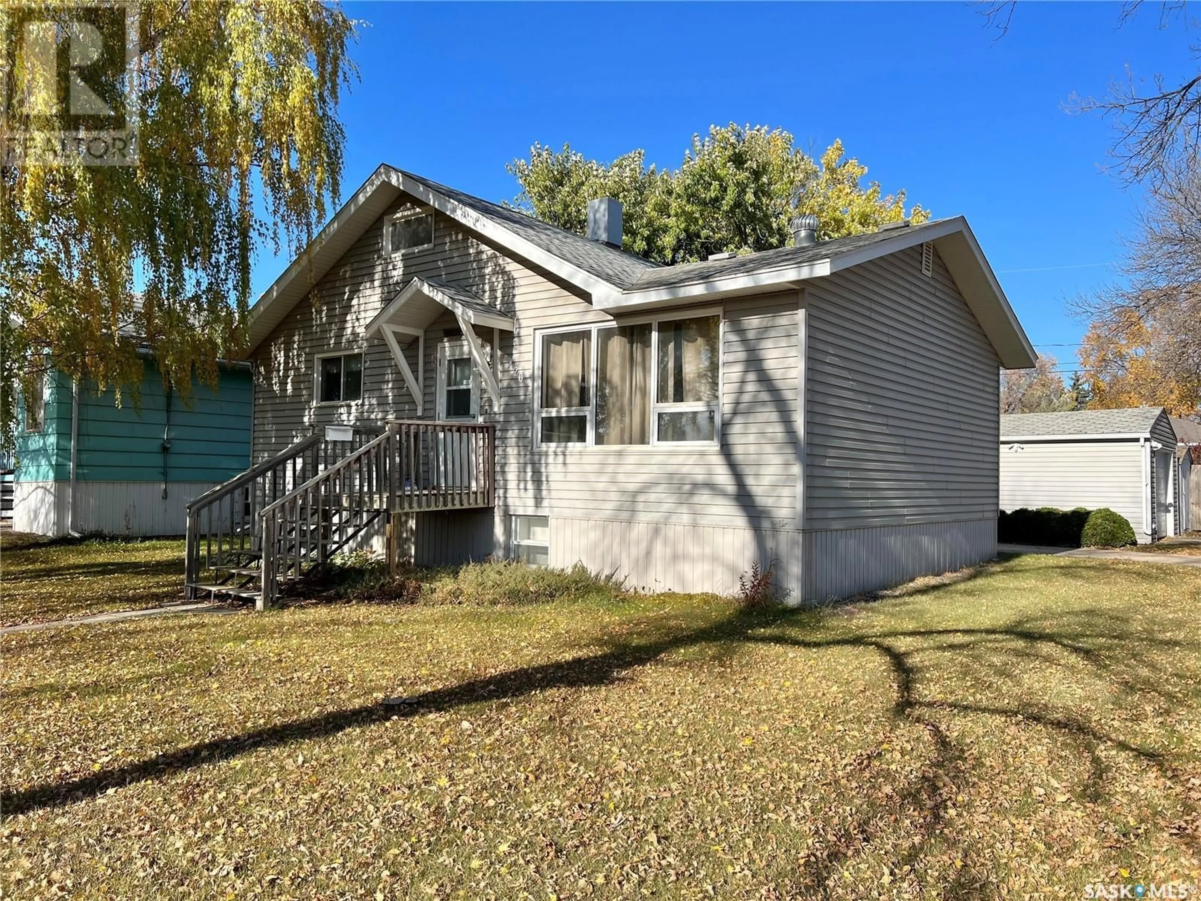 Frontside or backside of a home, cottage for 420 Burrows AVENUE E, Melfort Saskatchewan S0E1A0