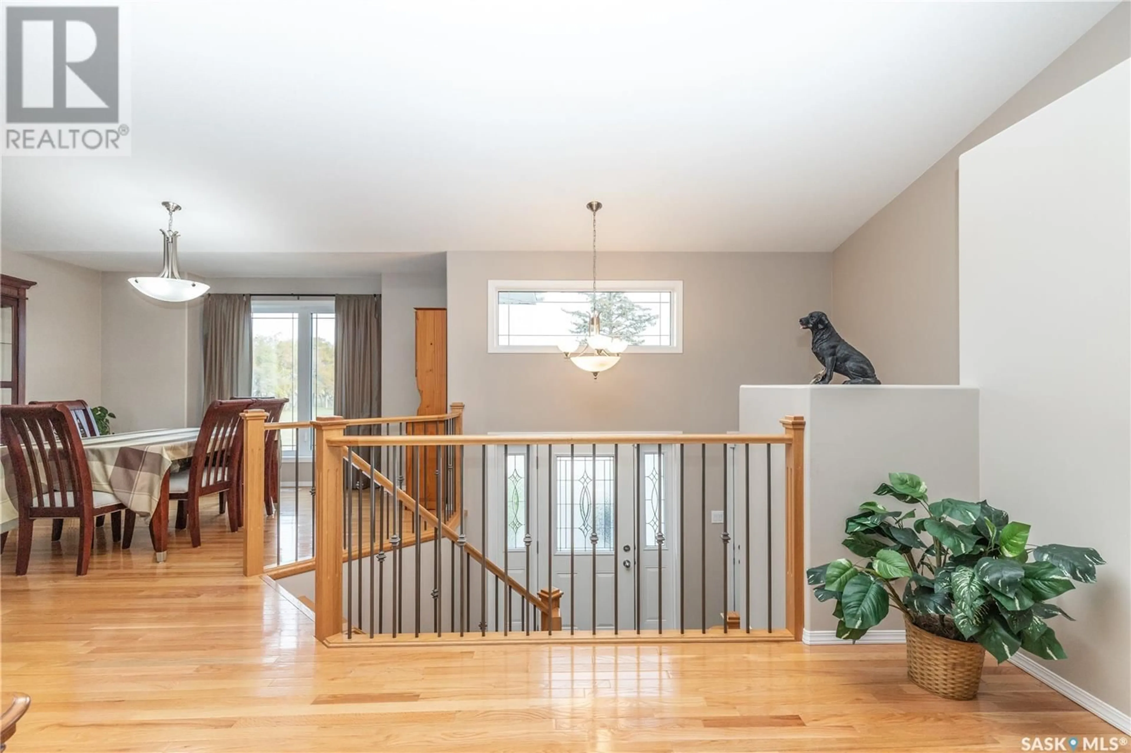 Indoor entryway, wood floors for Johnson Acreage, Corman Park Rm No. 344 Saskatchewan S7K1P3