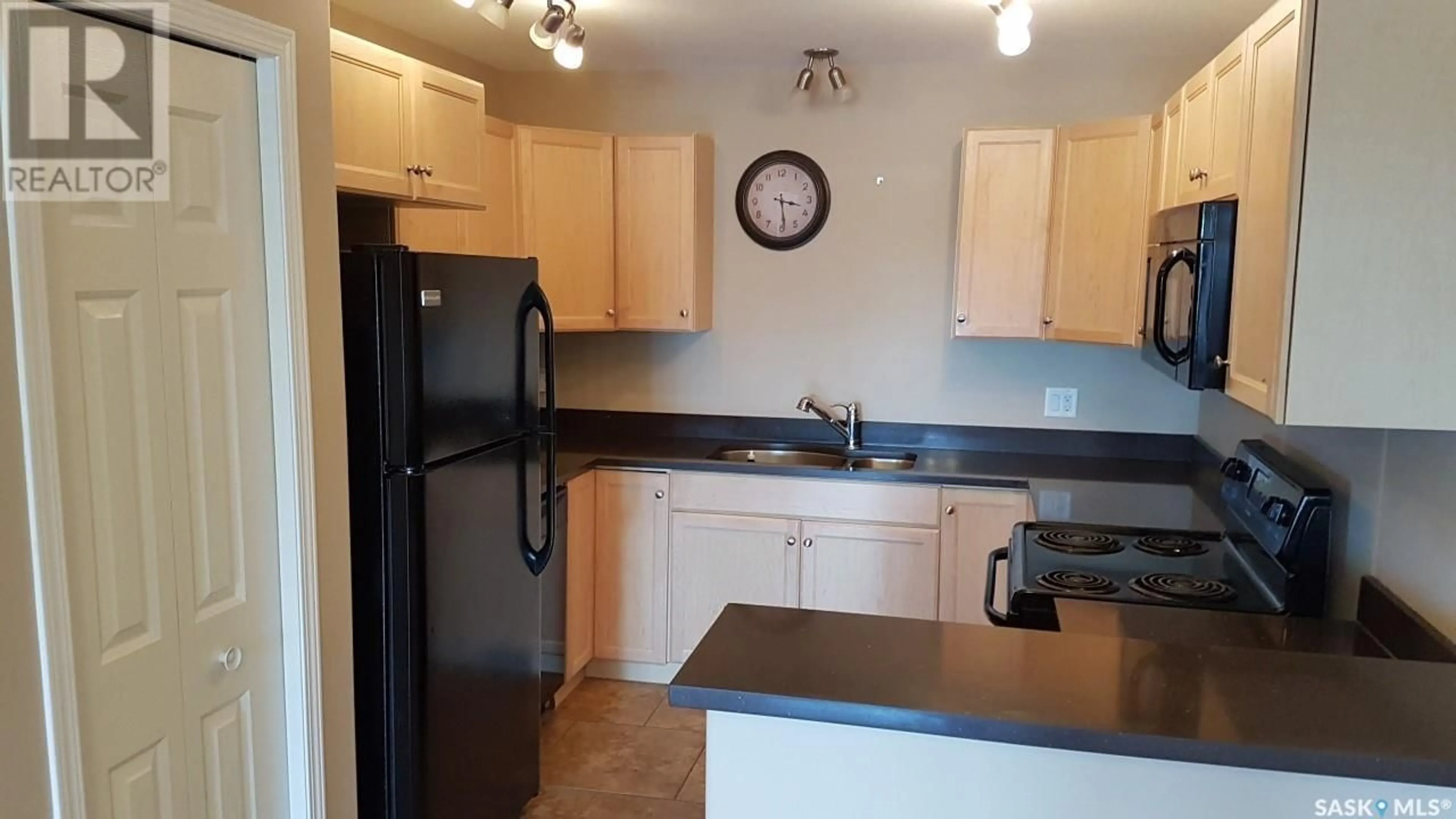 Standard kitchen, cottage for 1 201 Carlyle AVENUE, Carlyle Saskatchewan S0C0R0