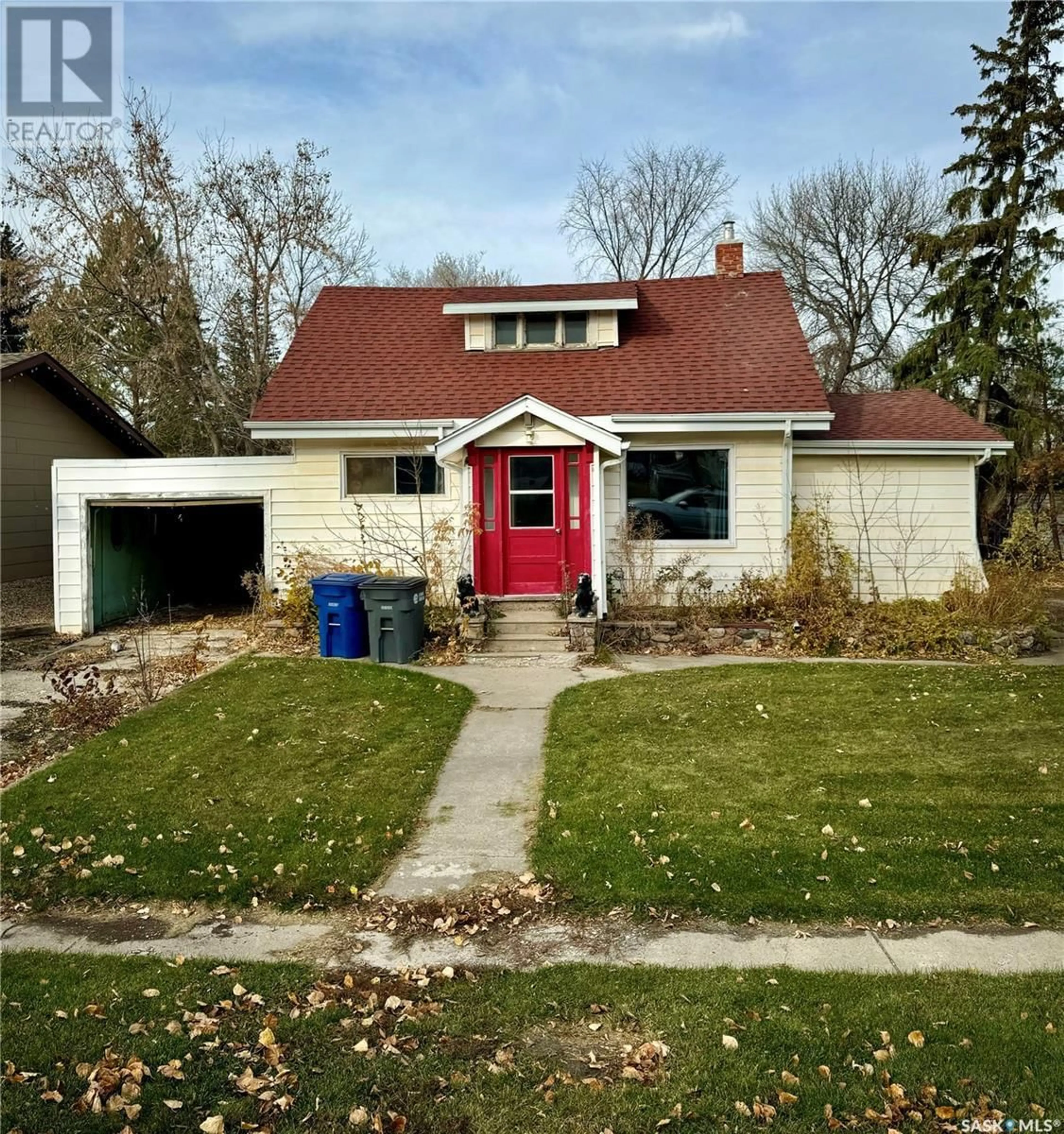 Frontside or backside of a home, the street view for 206 Gastle STREET, Strasbourg Saskatchewan S0G4V0