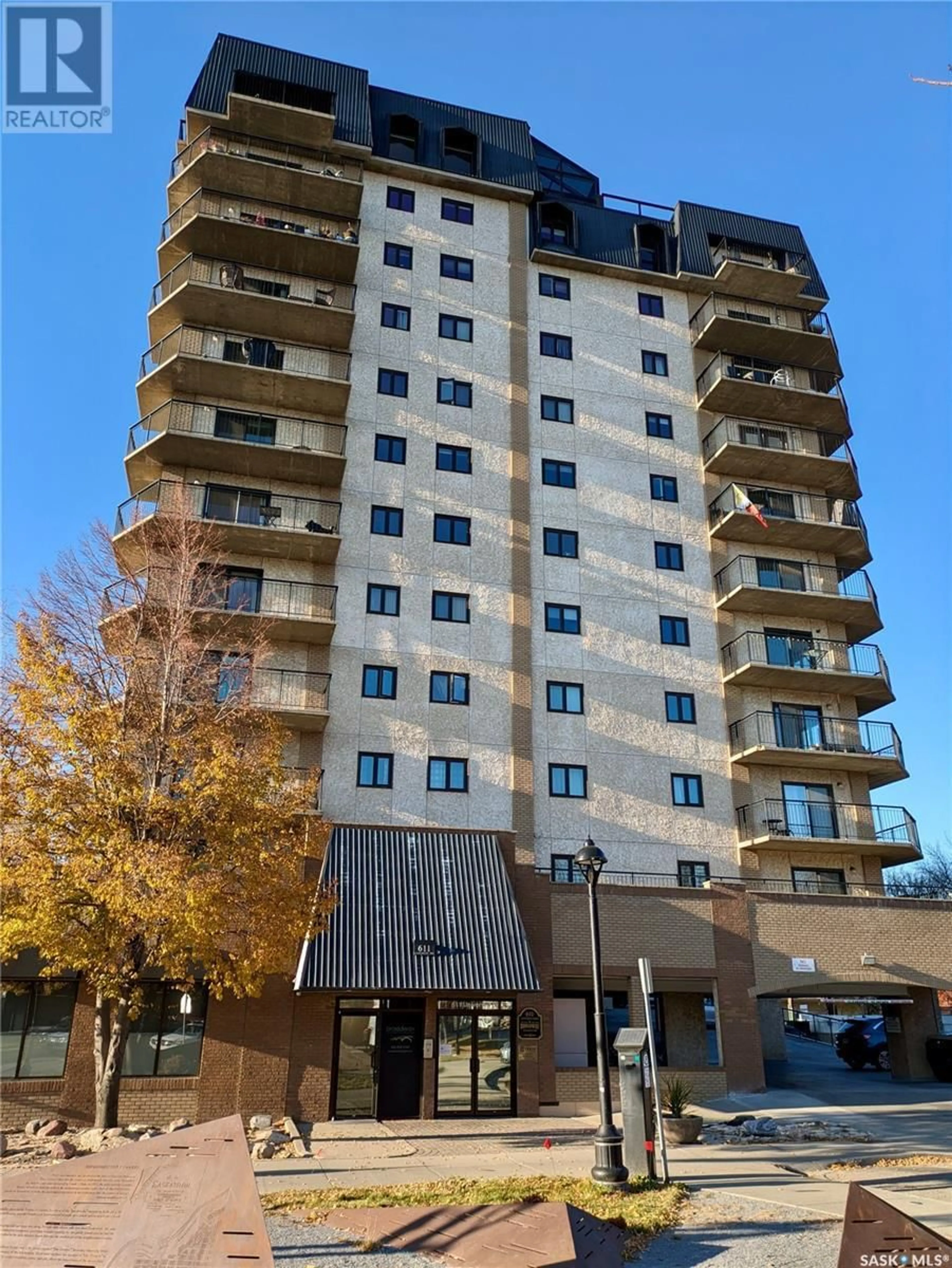 A pic from exterior of the house or condo, the front or back of building for 508 611 University DRIVE, Saskatoon Saskatchewan S7N3Z1